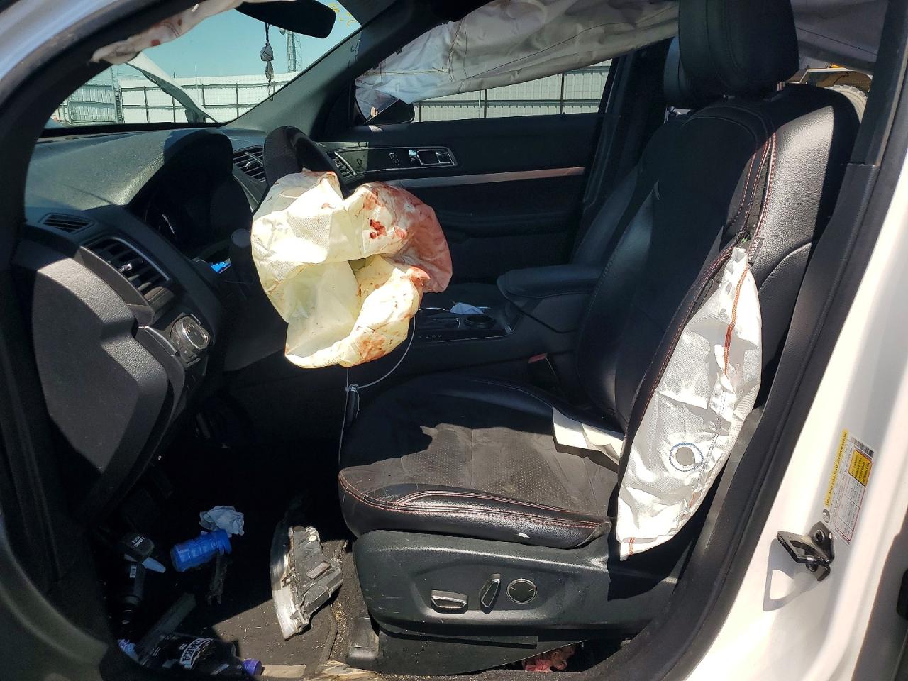 2018 Ford Explorer Xlt White vin: 1FM5K7D83JGC86889