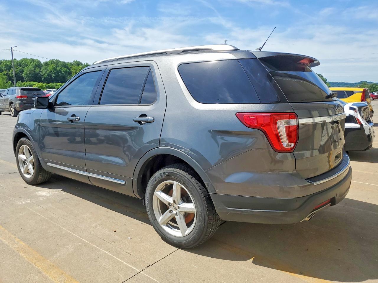 2018 Ford Explorer Xlt Charcoal vin: 1FM5K7D83JGC91784