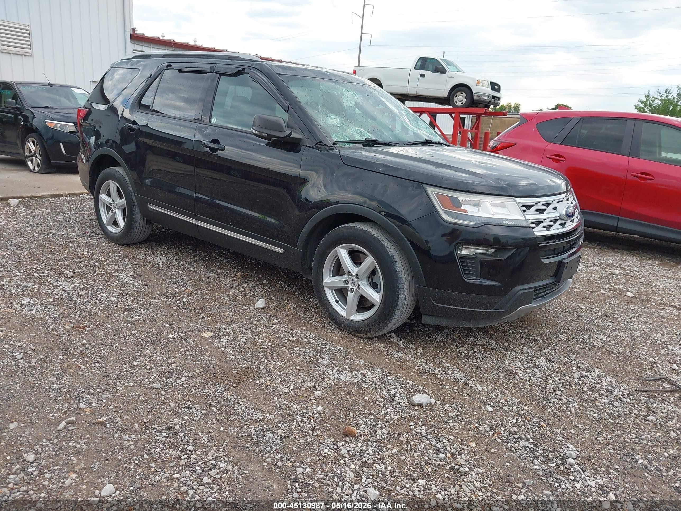 2019 Ford Explorer Xlt Черный vin: 1FM5K7D83KGB25847