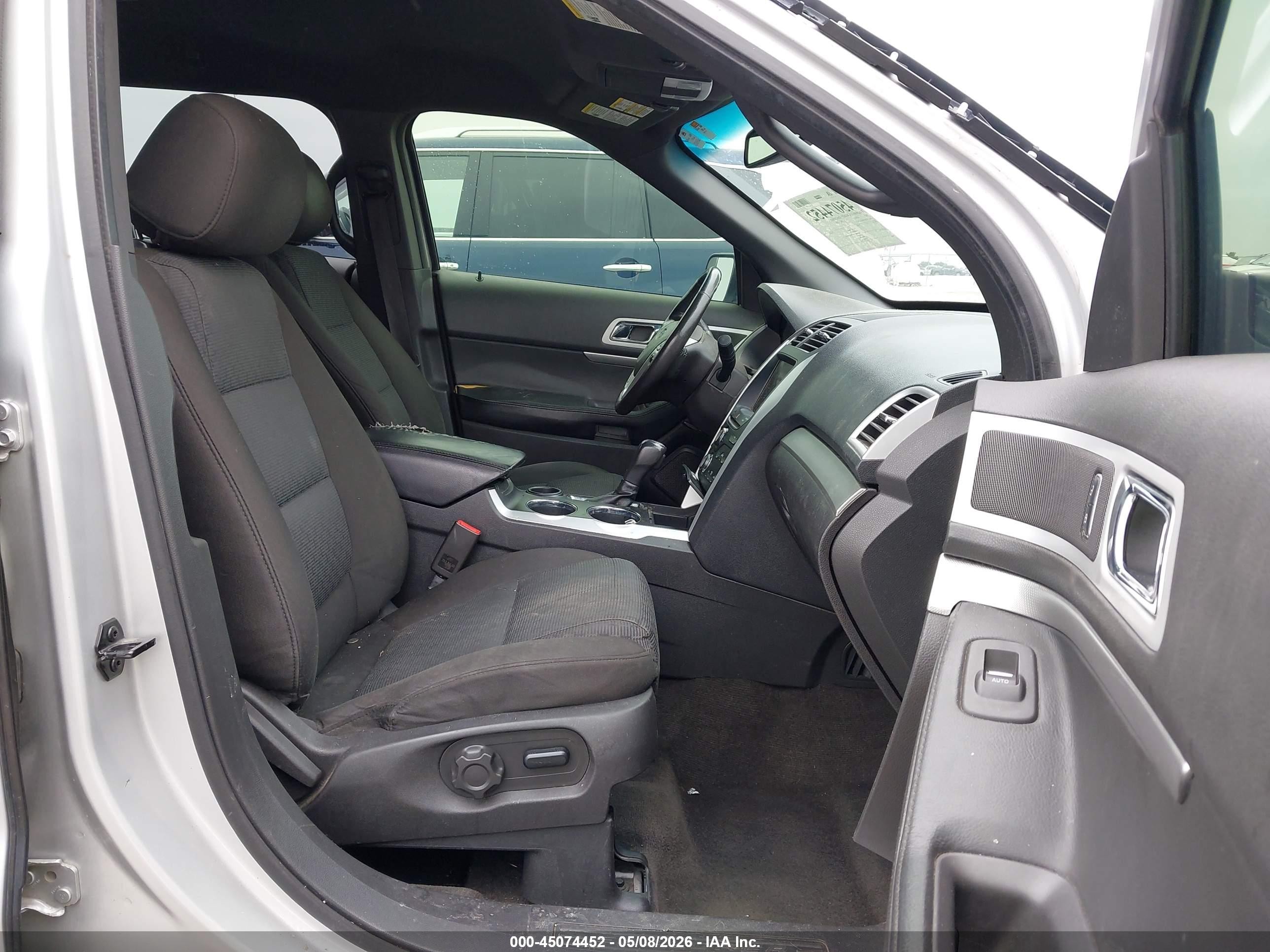 2013 Ford Explorer Xlt Silver vin: 1FM5K7D84DGA54175