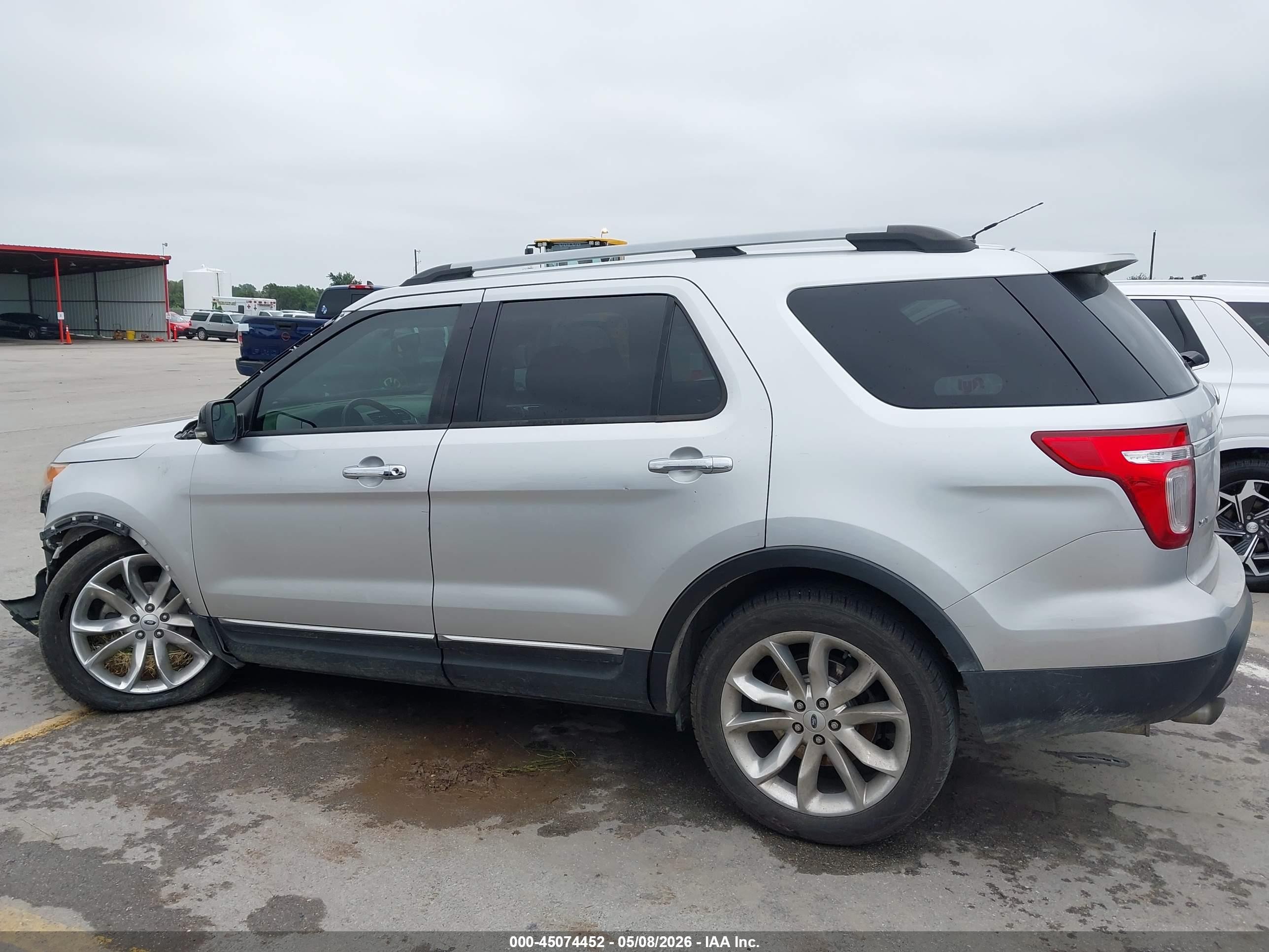 2013 Ford Explorer Xlt Silver vin: 1FM5K7D84DGA54175