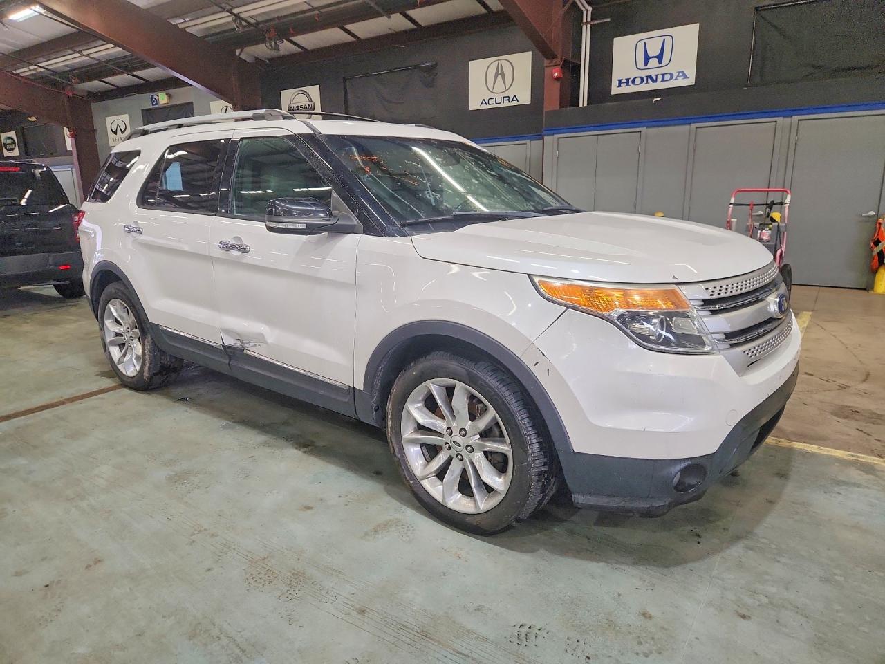 2013 Ford Explorer Xlt White vin: 1FM5K7D84DGC93001
