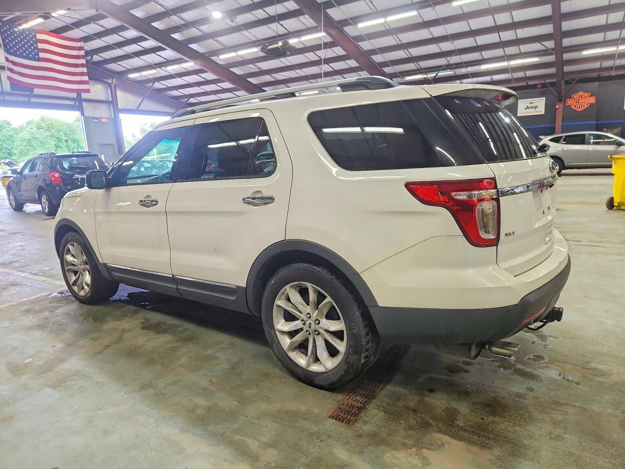2013 Ford Explorer Xlt White vin: 1FM5K7D84DGC93001