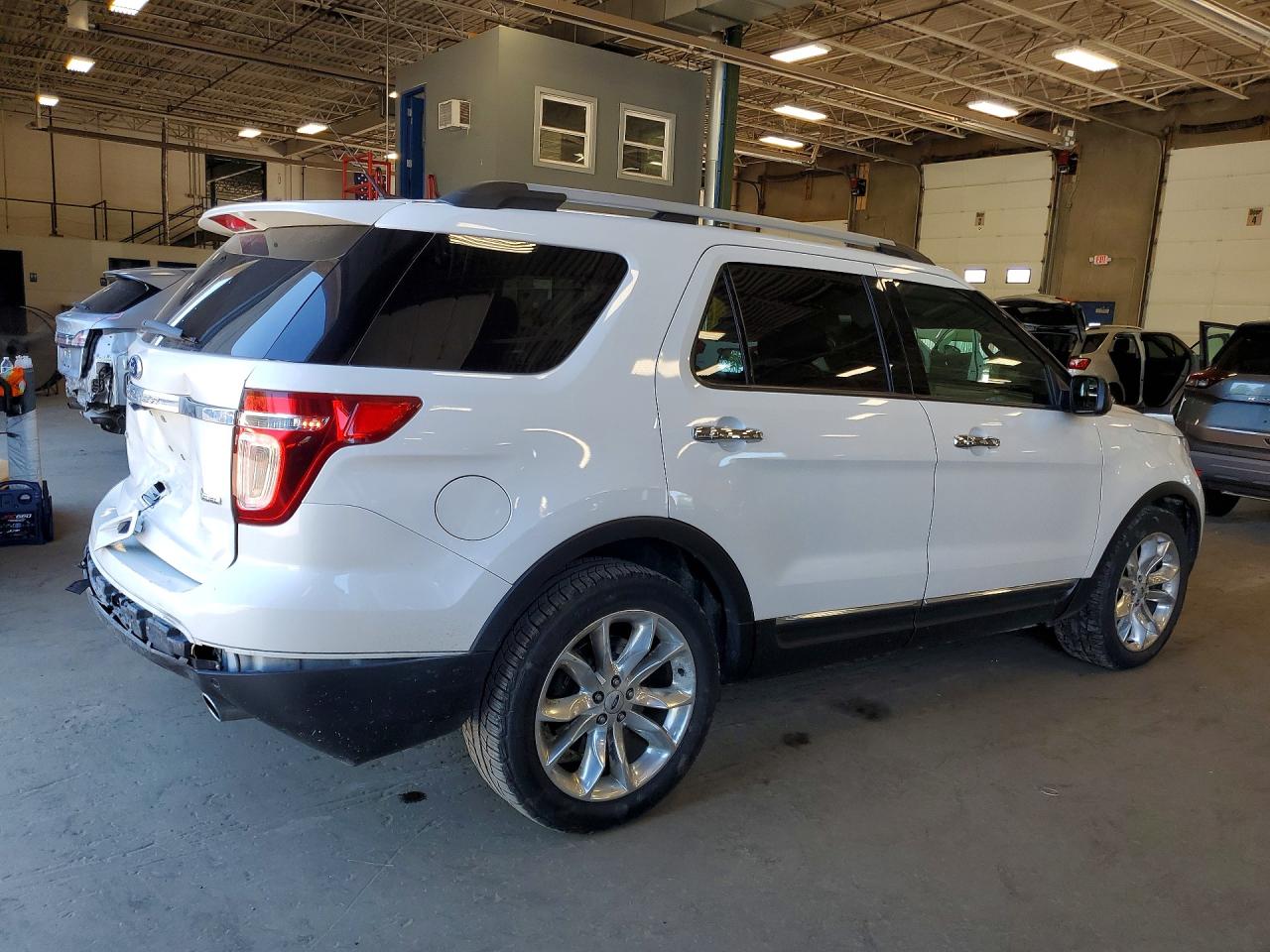 2014 Ford Explorer Xlt White vin: 1FM5K7D84EGA42125