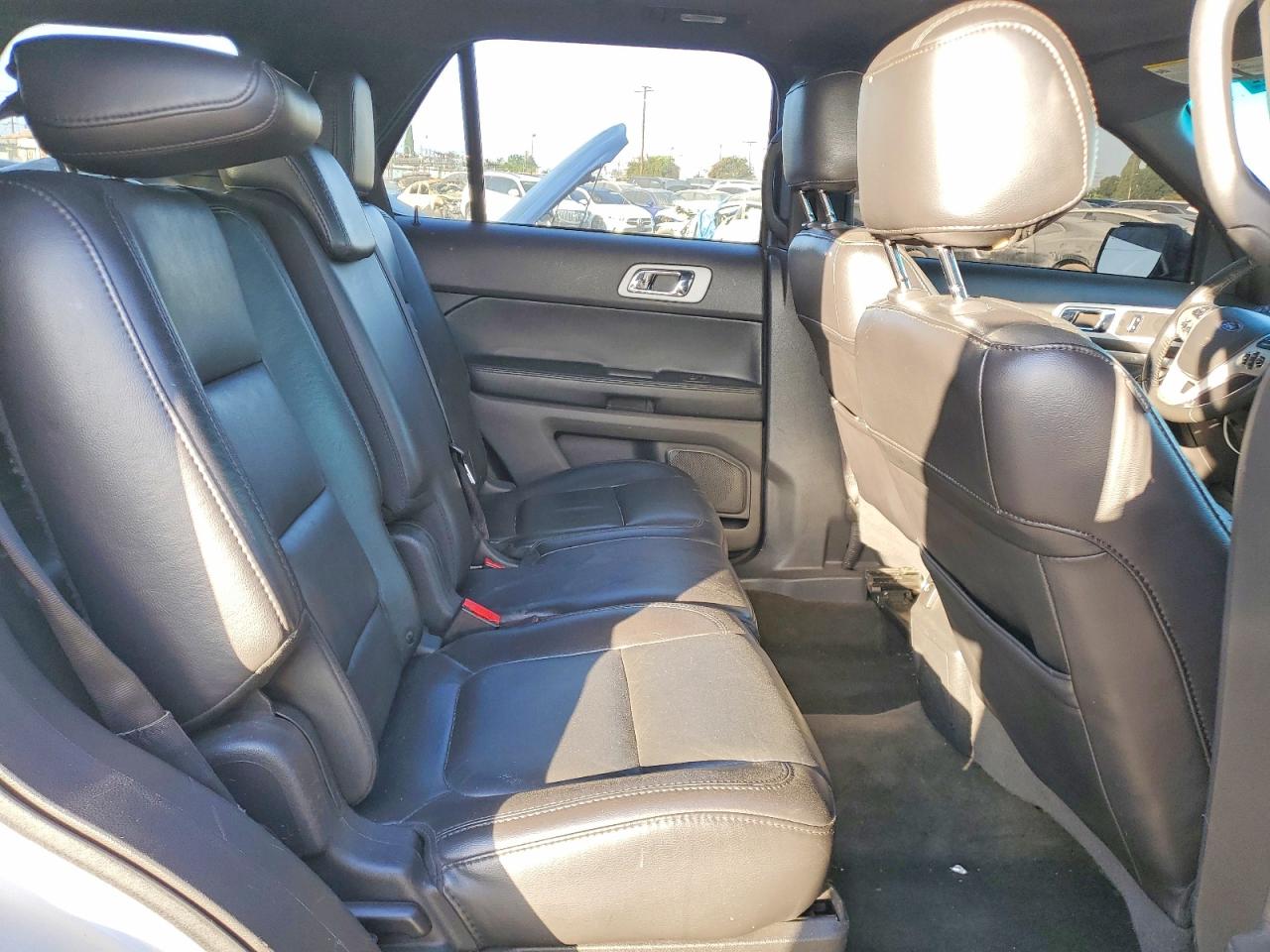 2014 Ford Explorer Xlt Silver vin: 1FM5K7D84EGA69776