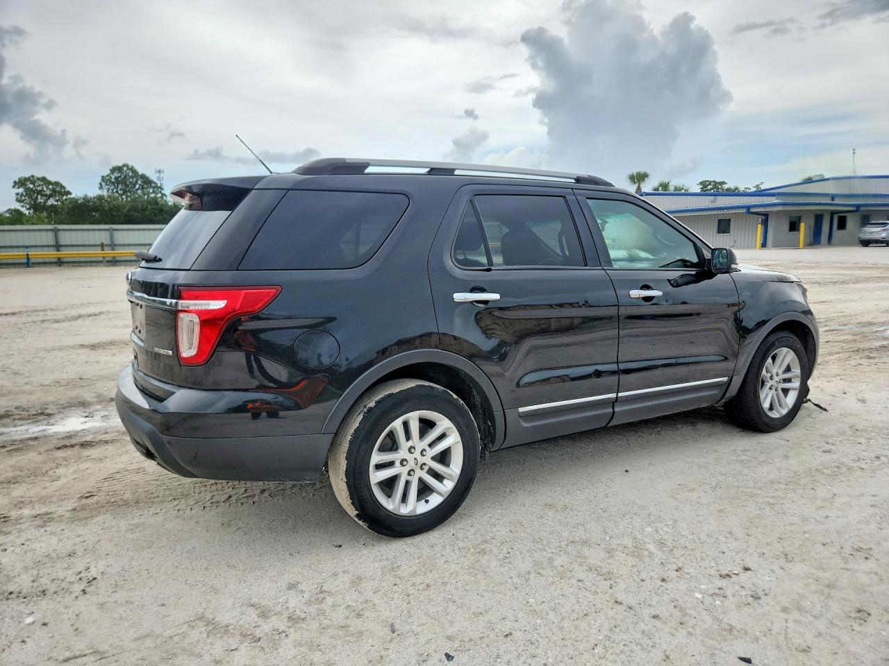 2014 Ford Explorer Черный vin: 1FM5K7D84EGC57035