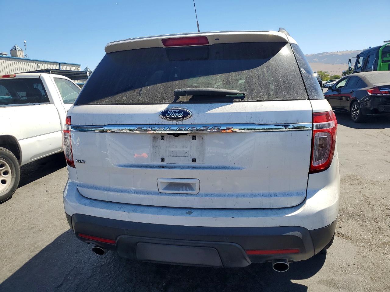 2015 Ford Explorer Xlt Белый vin: 1FM5K7D84FGA95618