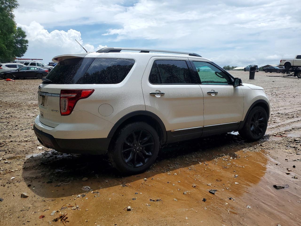 2015 Ford Explorer Xlt White vin: 1FM5K7D84FGC02599