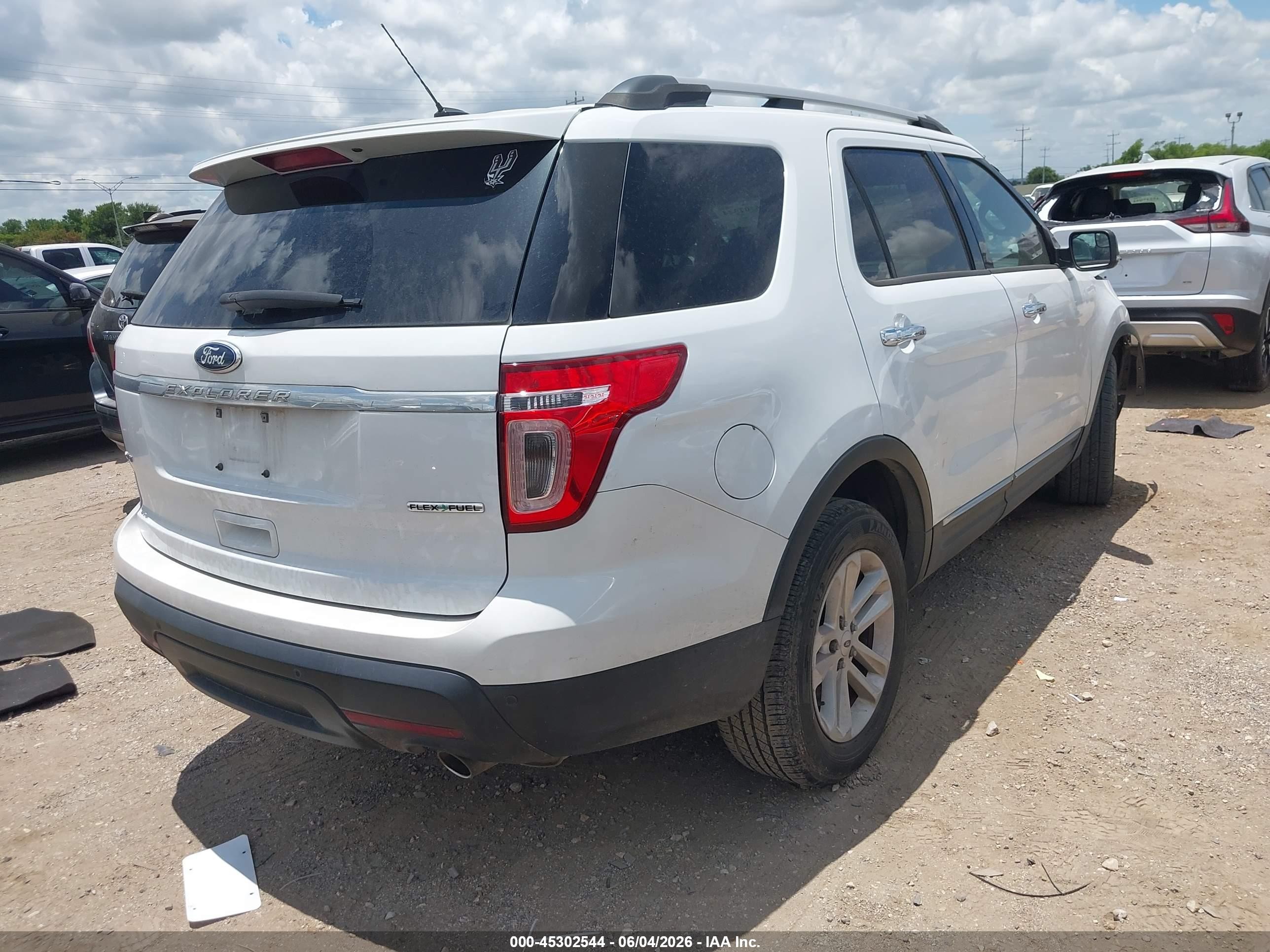 2015 Ford Explorer Xlt White vin: 1FM5K7D84FGC28071