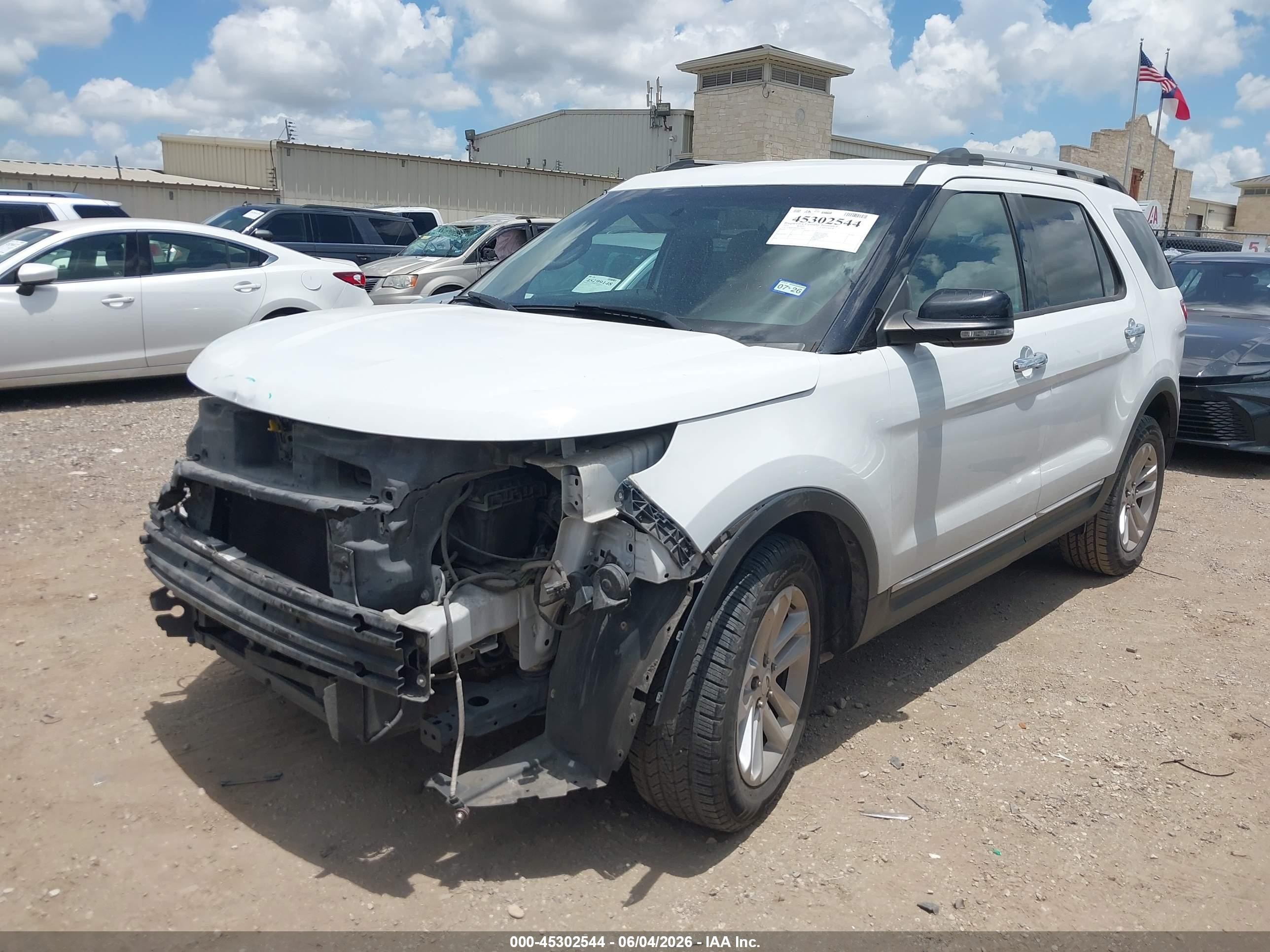 2015 Ford Explorer Xlt White vin: 1FM5K7D84FGC28071