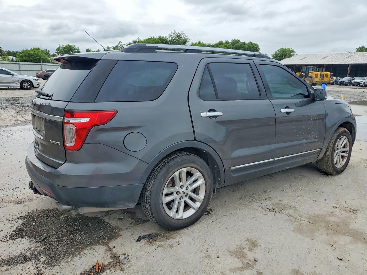 2015 Ford Explorer Xlt Серый vin: 1FM5K7D84FGC62544