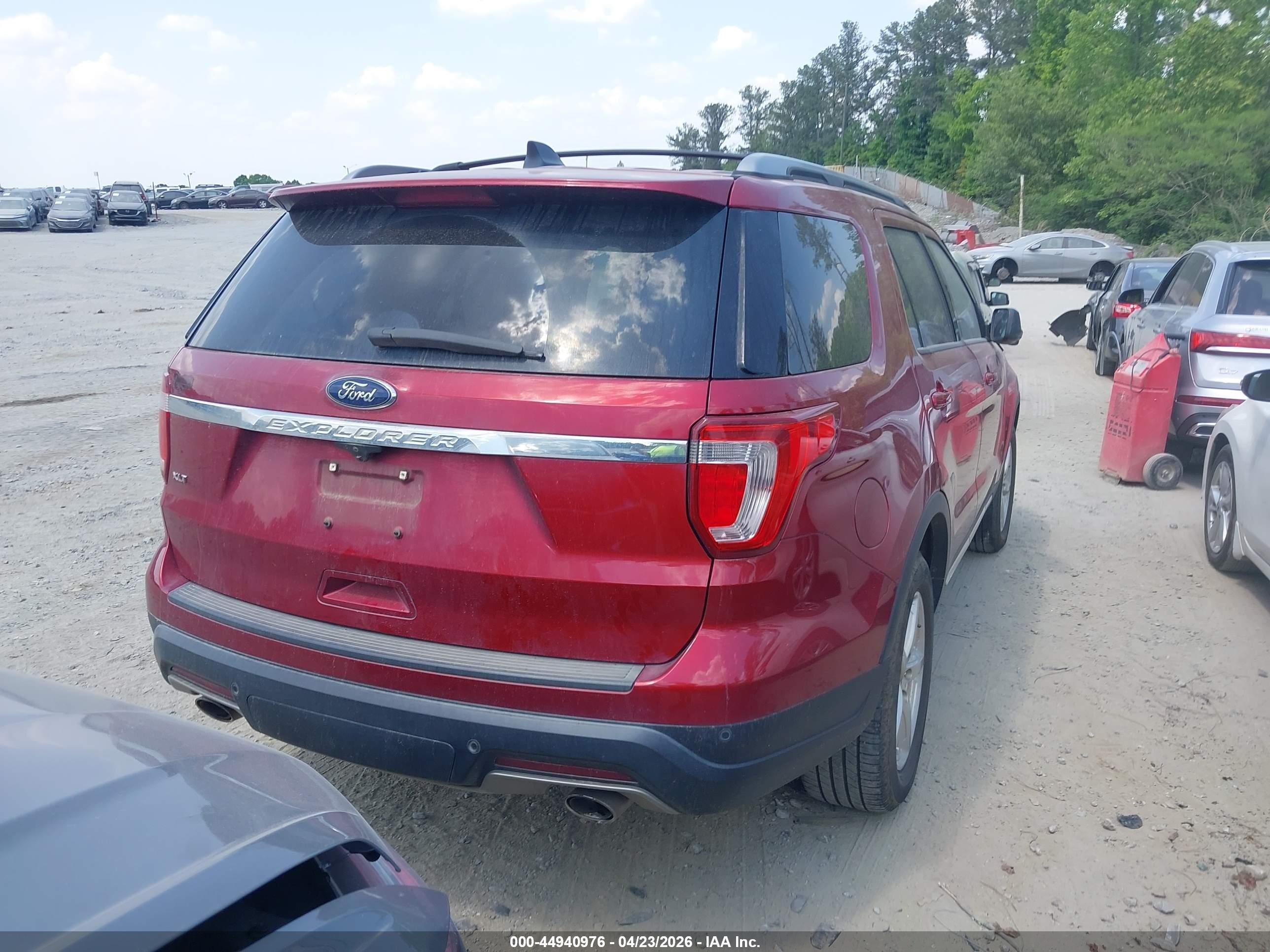 2018 Ford Explorer Xlt Red vin: 1FM5K7D84JGC02739