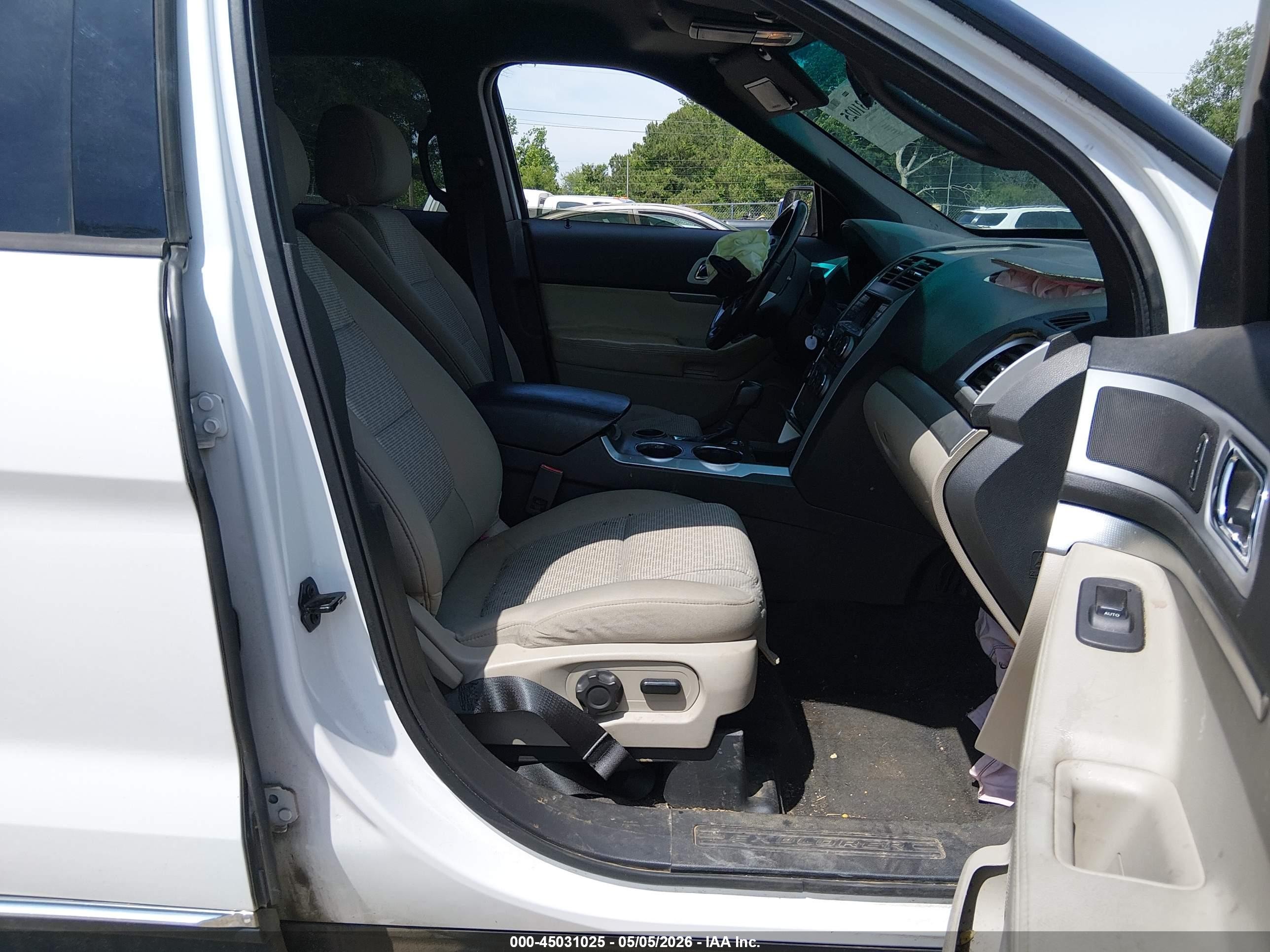 2013 Ford Explorer Xlt White vin: 1FM5K7D85DGA18298