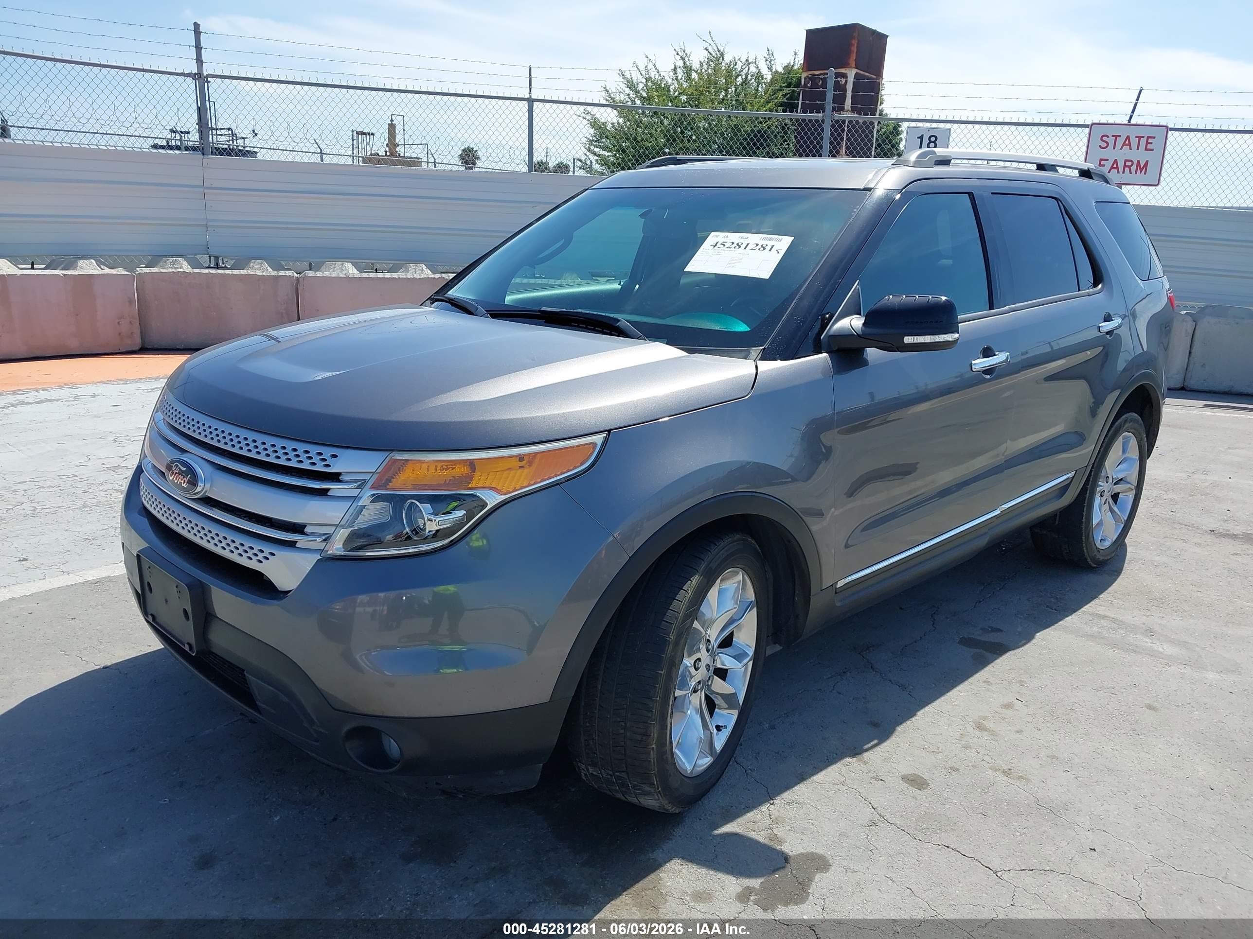 2013 Ford Explorer Xlt Gray vin: 1FM5K7D85DGA59045