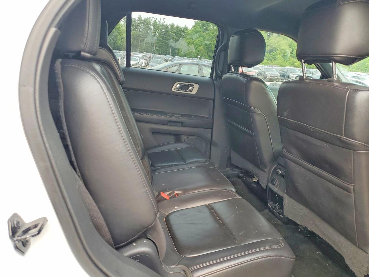 2013 Ford Explorer Xlt White vin: 1FM5K7D85DGC06643