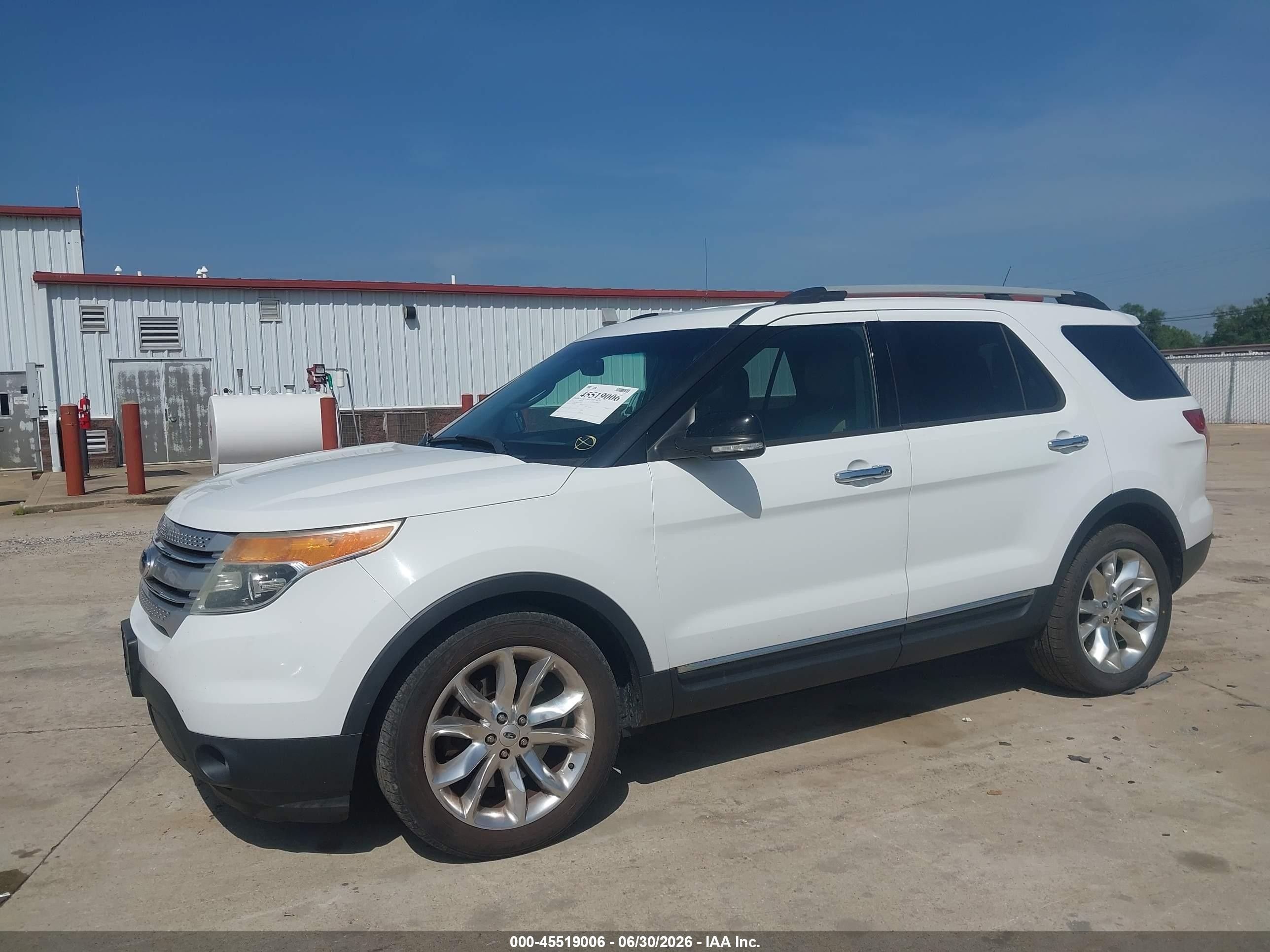 2013 Ford Explorer Xlt White vin: 1FM5K7D85DGC23412