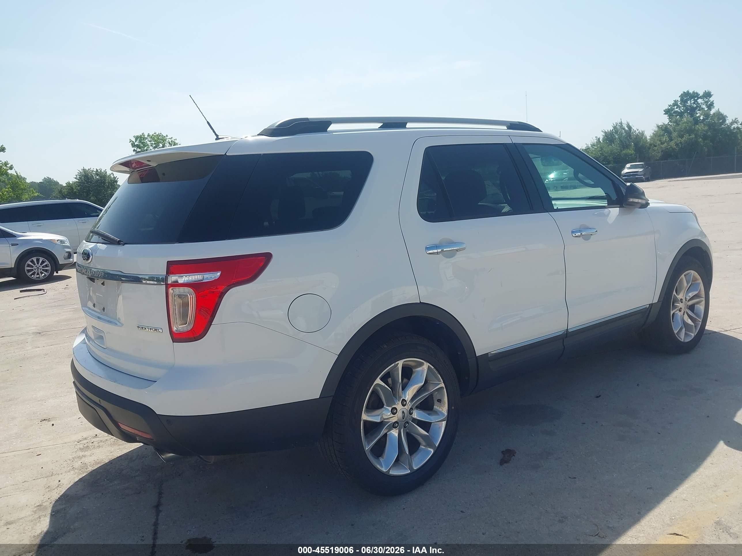 2013 Ford Explorer Xlt White vin: 1FM5K7D85DGC23412