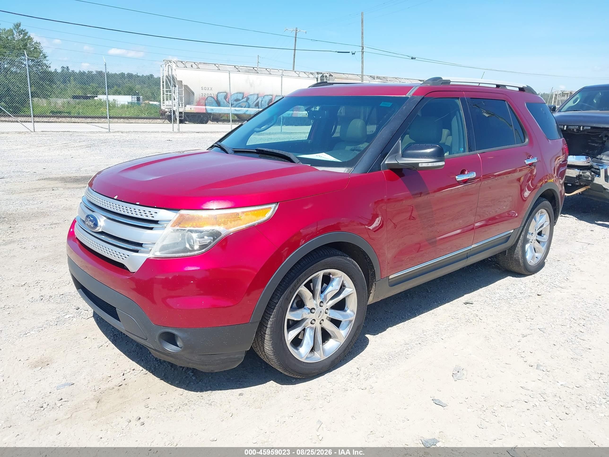 2013 Ford Explorer Xlt Red vin: 1FM5K7D85DGC57835