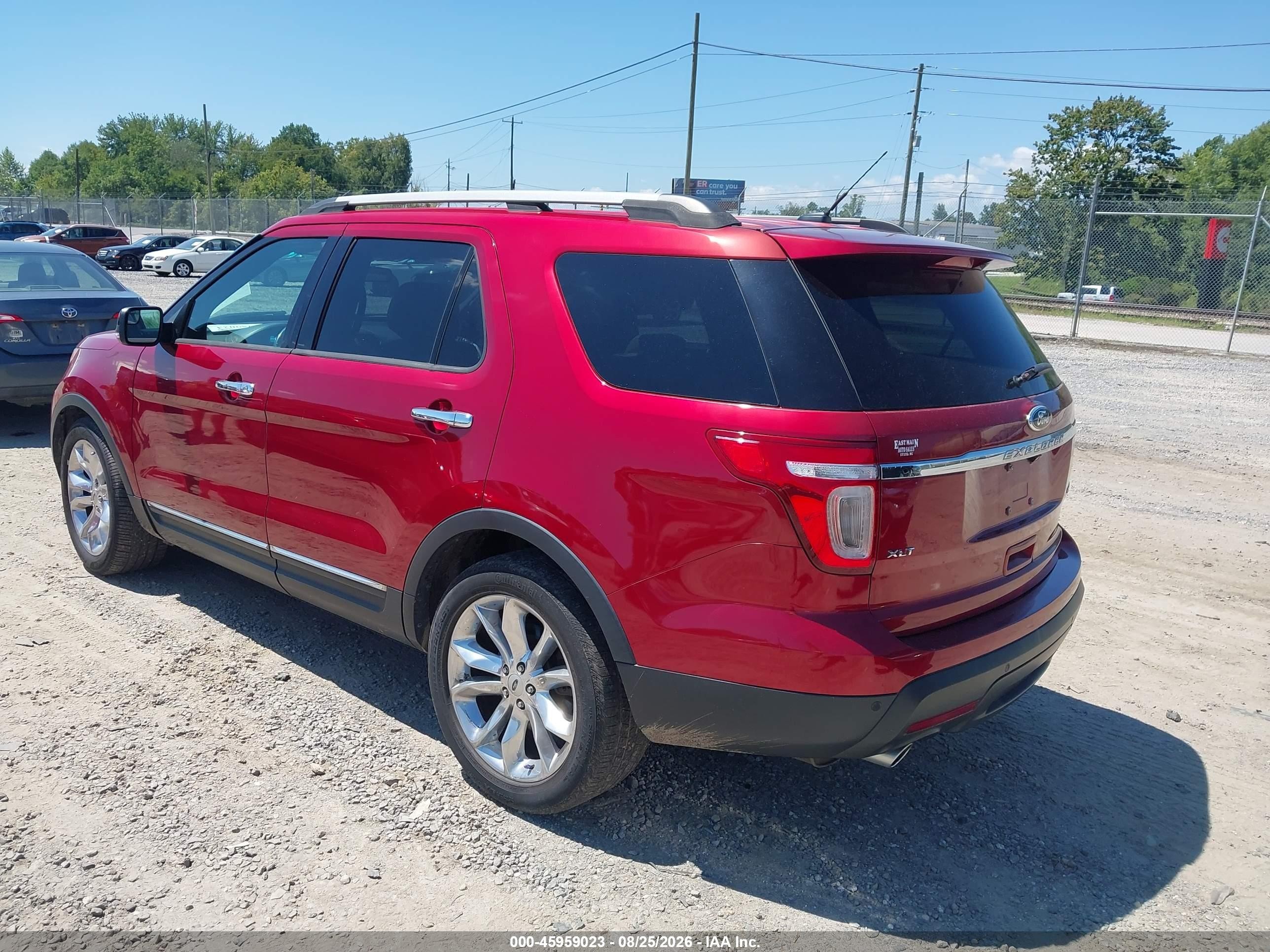 2013 Ford Explorer Xlt Red vin: 1FM5K7D85DGC57835