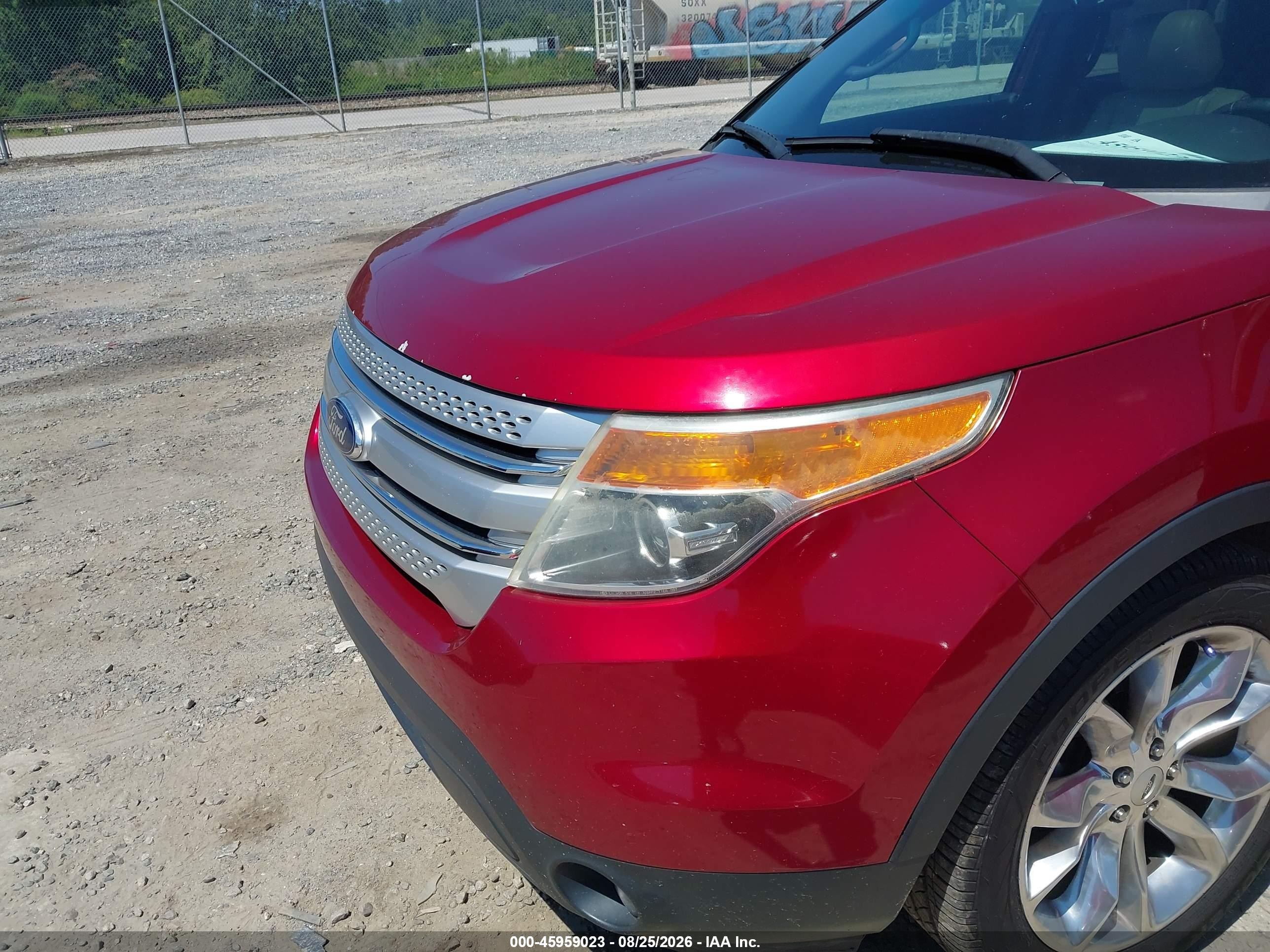 2013 Ford Explorer Xlt Red vin: 1FM5K7D85DGC57835