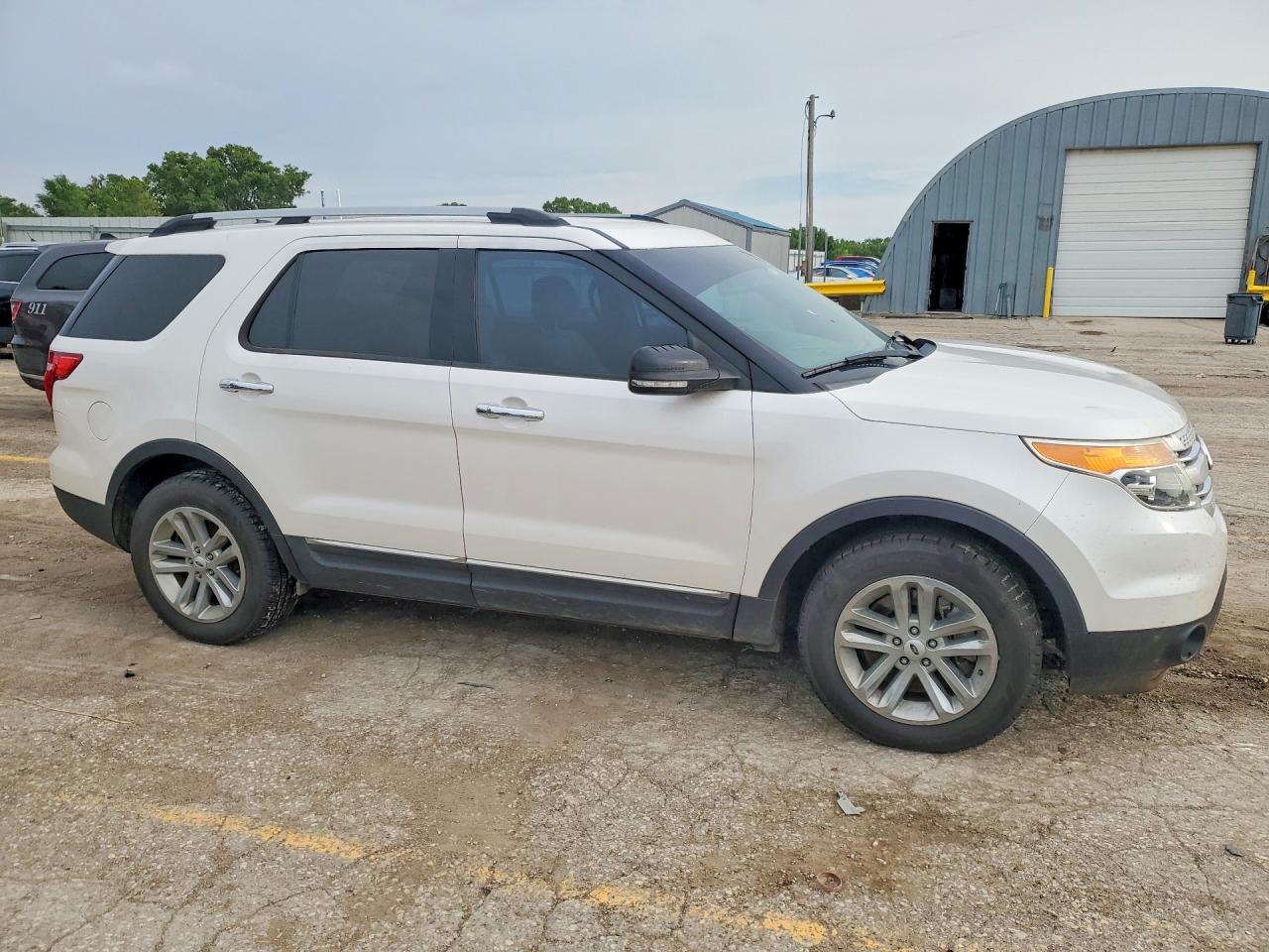 2014 Ford Explorer Xlt White vin: 1FM5K7D85EGA13085