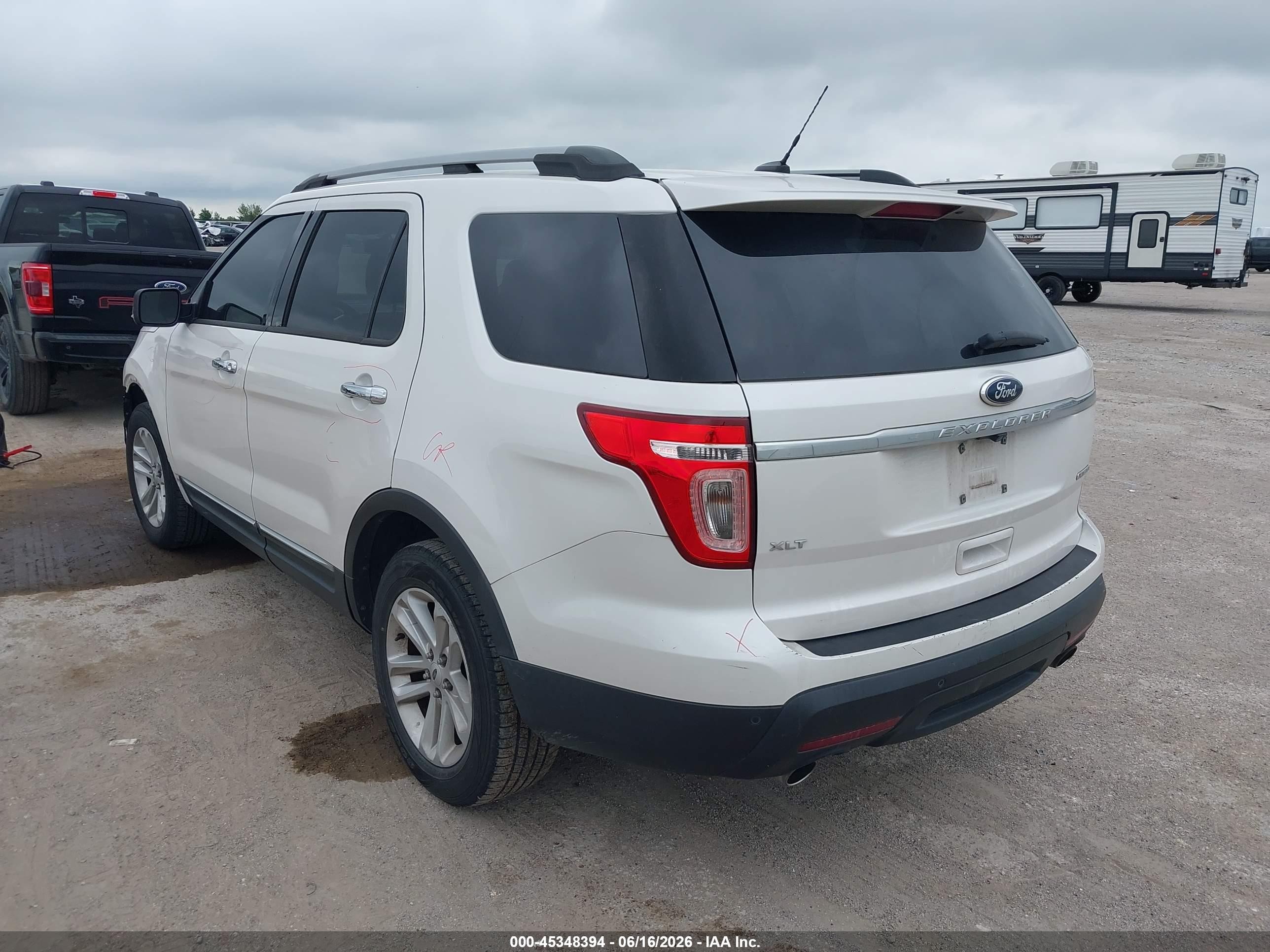 2014 Ford Explorer Xlt White vin: 1FM5K7D85EGA74596