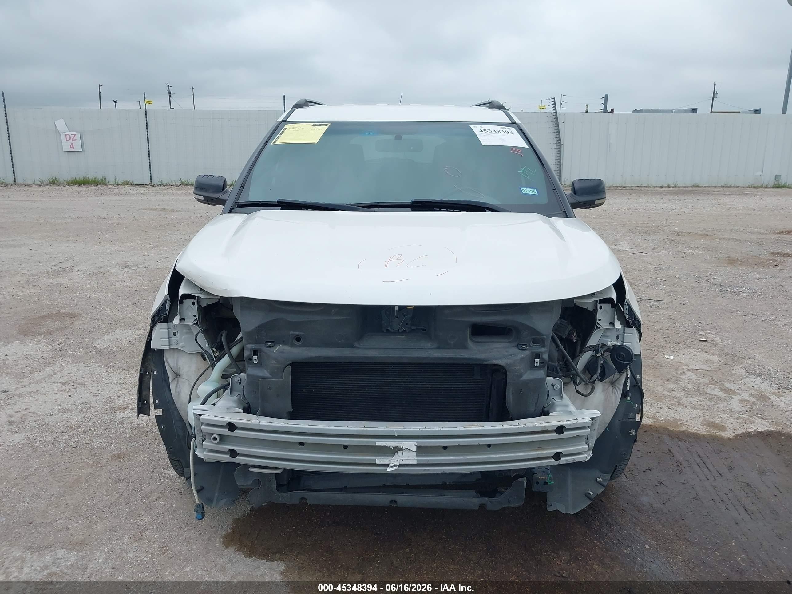 2014 Ford Explorer Xlt White vin: 1FM5K7D85EGA74596