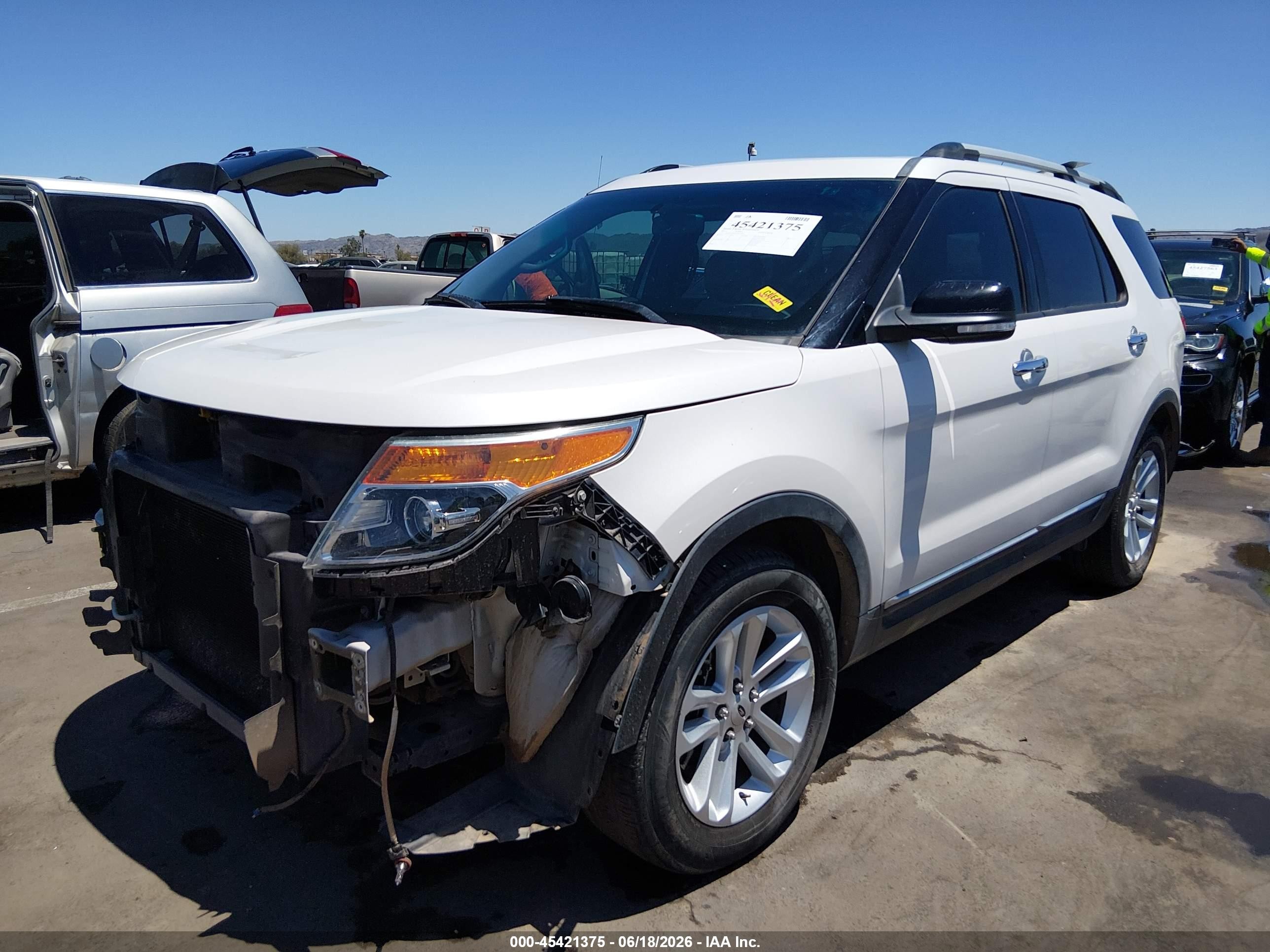 2014 Ford Explorer Xlt White vin: 1FM5K7D85EGB53489