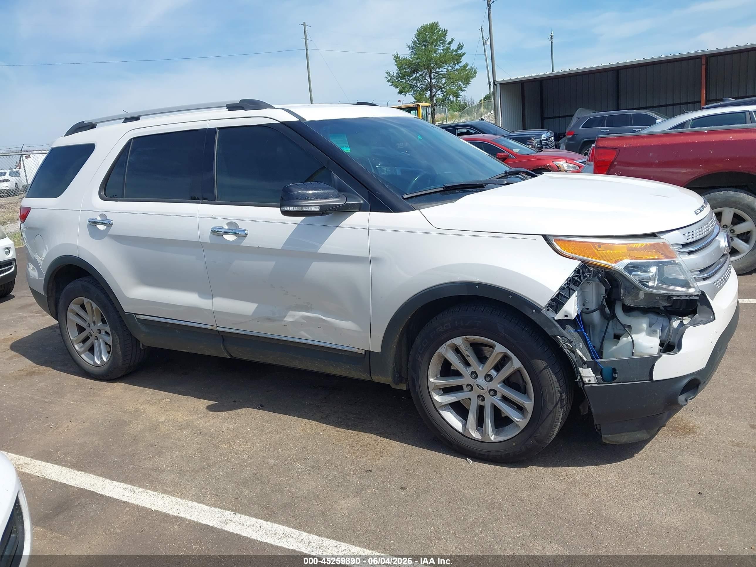 2014 Ford Explorer Xlt White vin: 1FM5K7D85EGC20575