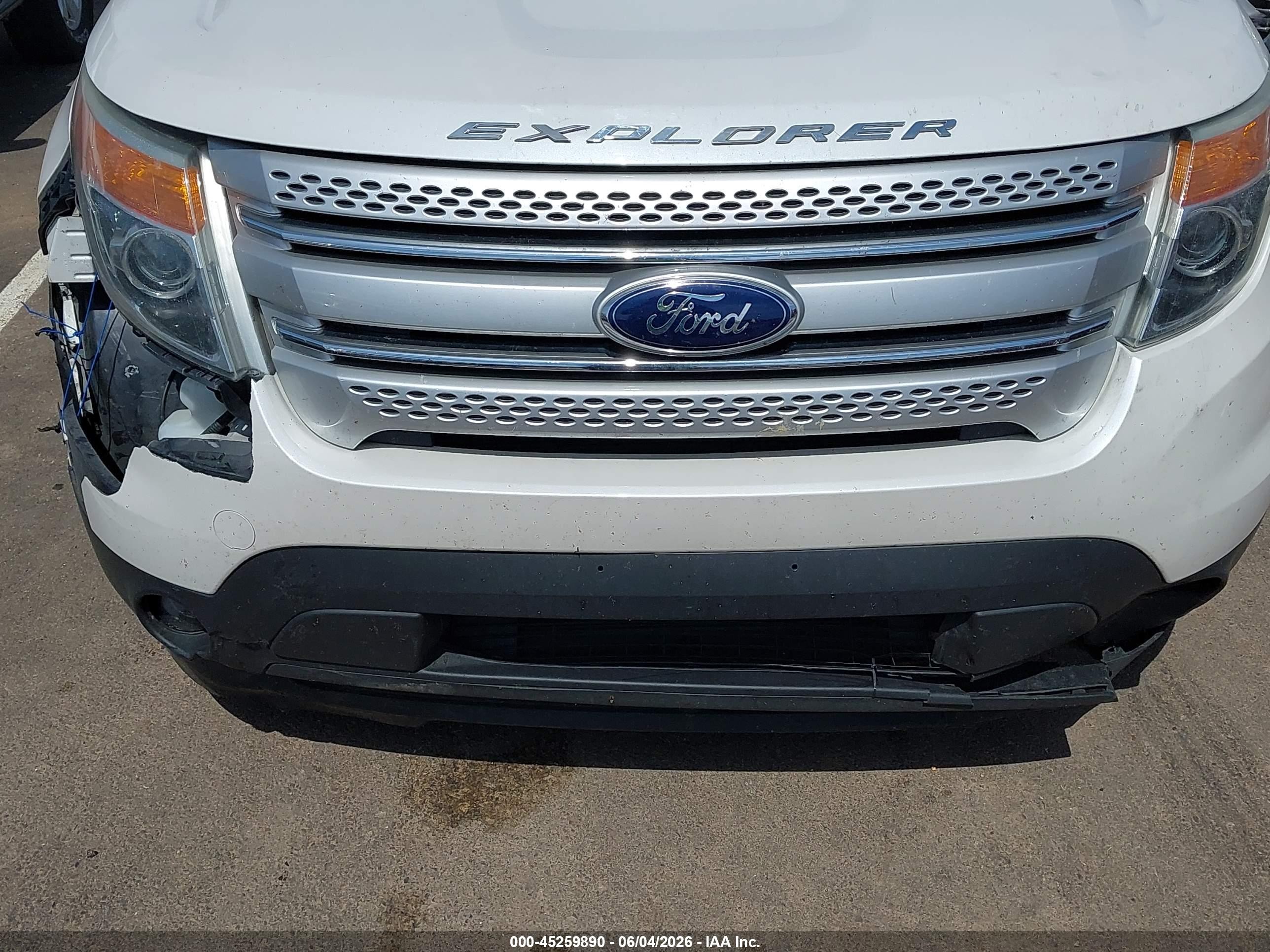 2014 Ford Explorer Xlt White vin: 1FM5K7D85EGC20575