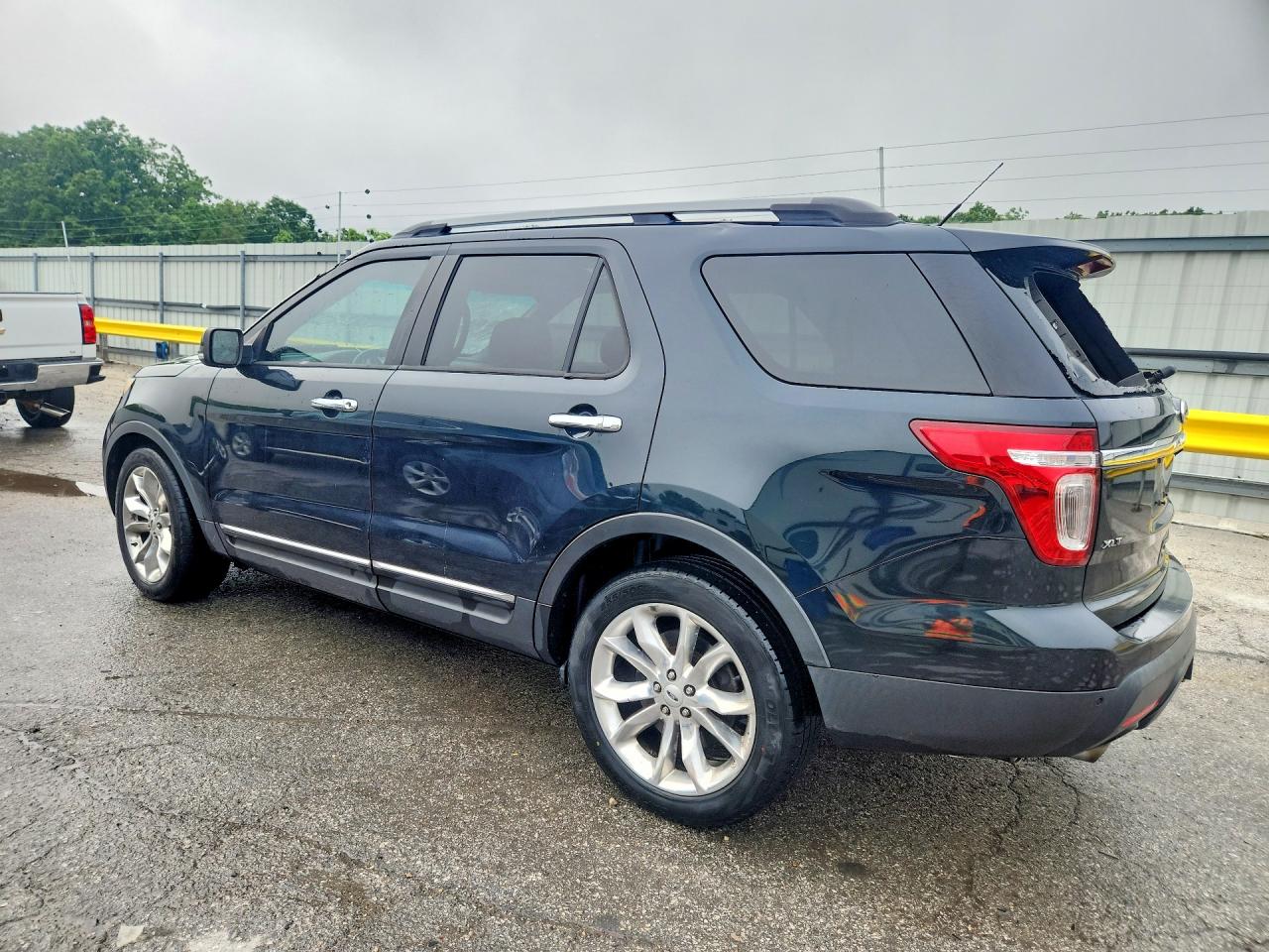 2015 Ford Explorer Xlt Teal vin: 1FM5K7D85FGA40210