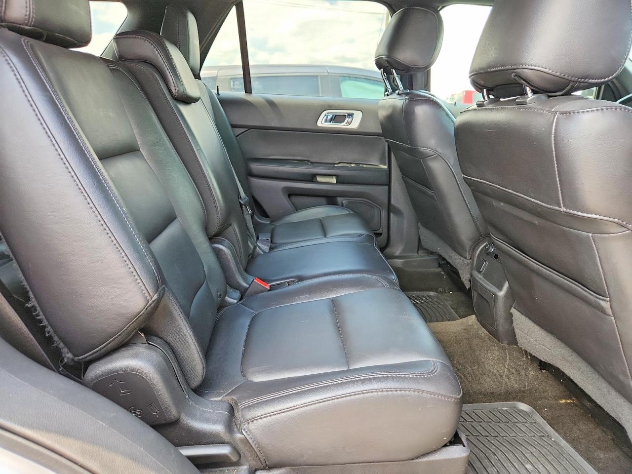 2015 Ford Explorer Xlt Silver vin: 1FM5K7D85FGB16377