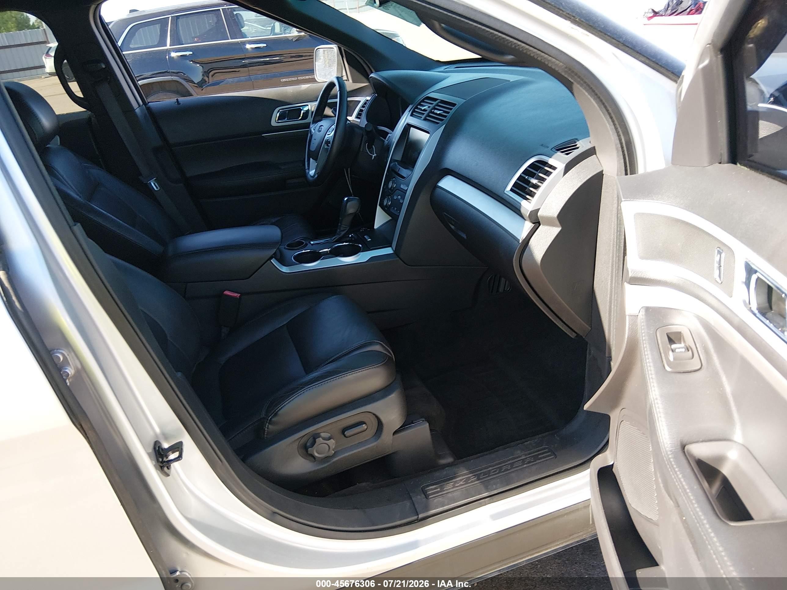 2015 Ford Explorer Xlt Серый vin: 1FM5K7D85FGC60074
