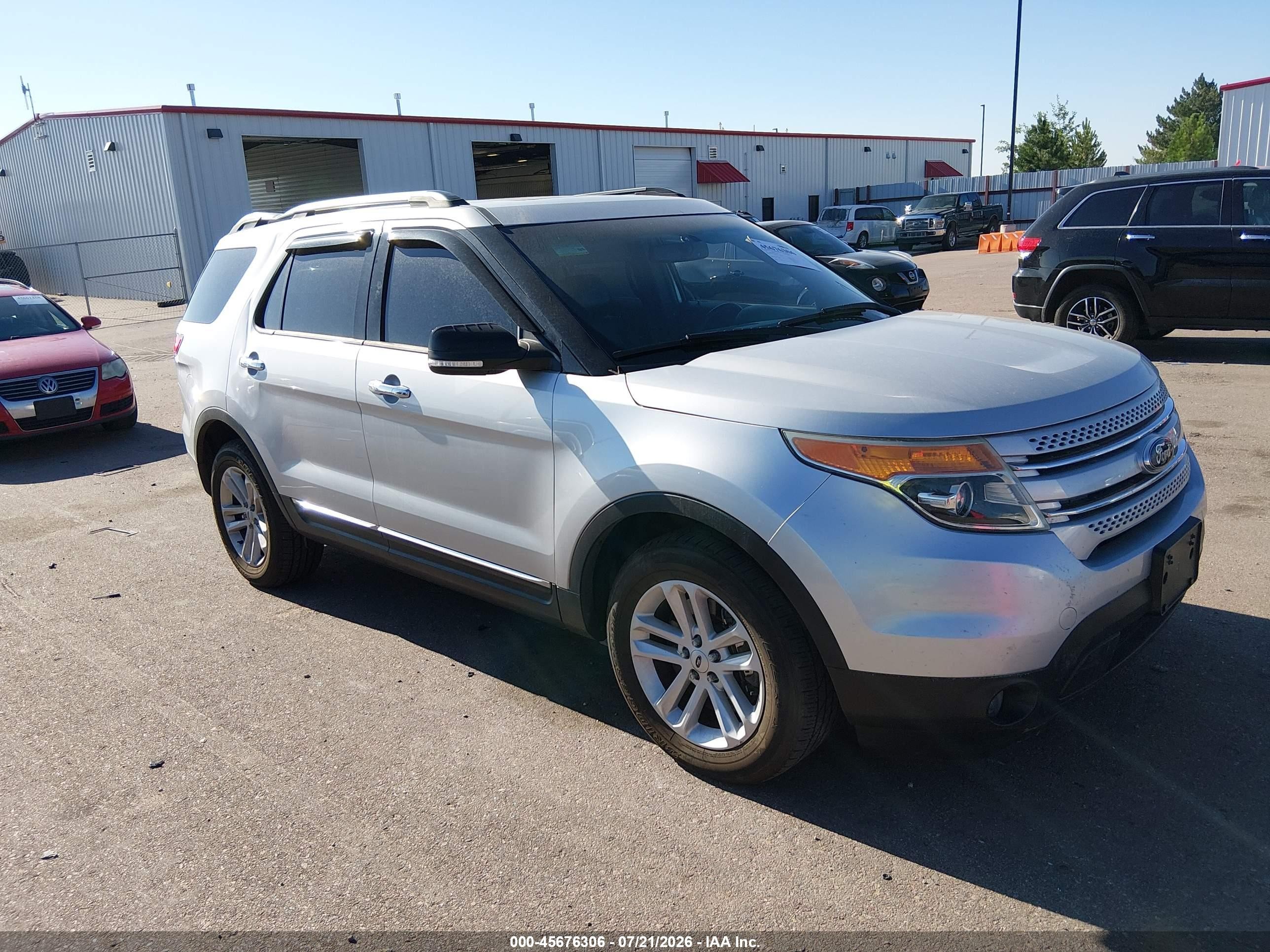 2015 Ford Explorer Xlt Серый vin: 1FM5K7D85FGC60074