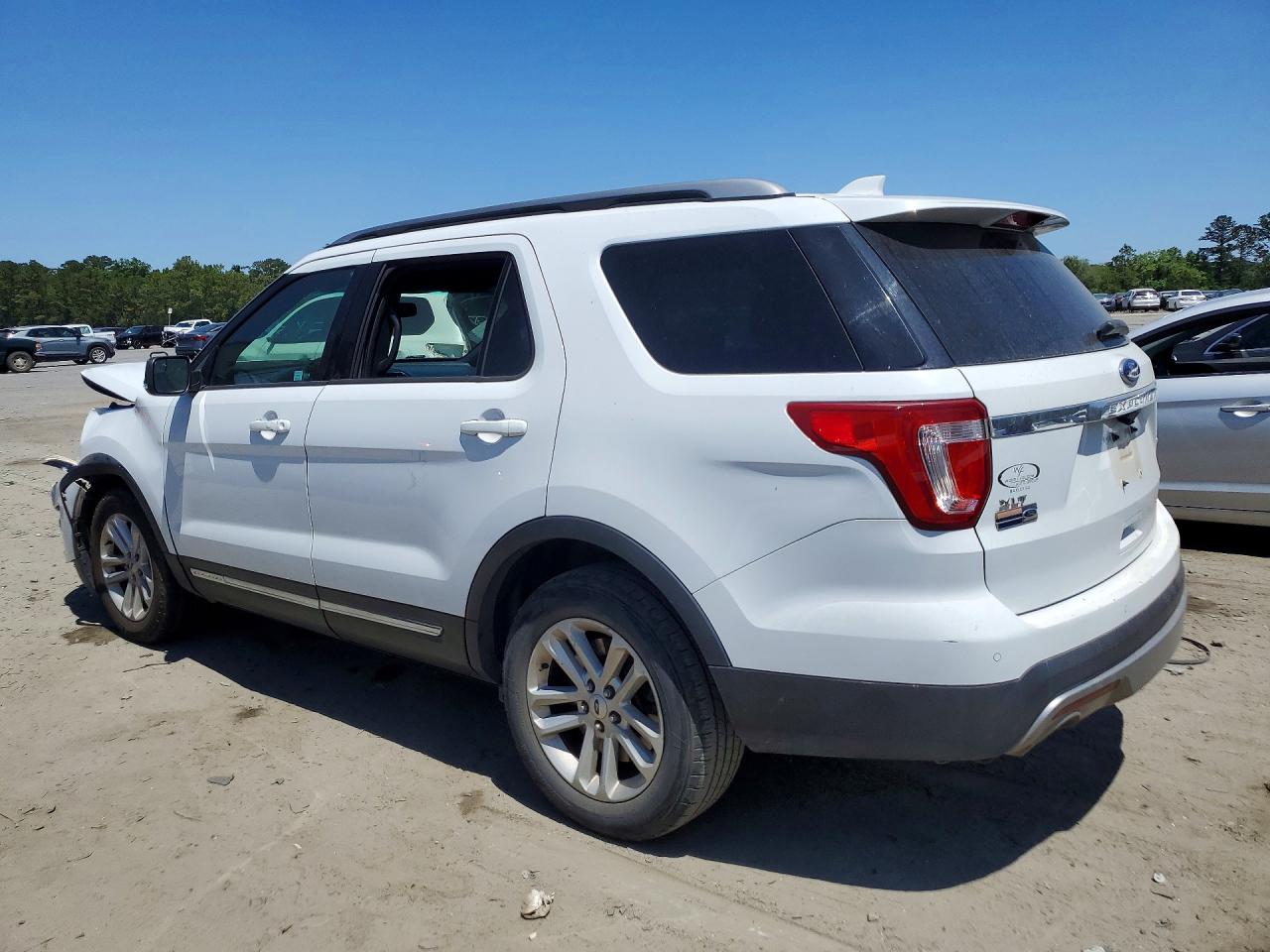 2016 Ford Explorer Xlt White vin: 1FM5K7D85GGA26535
