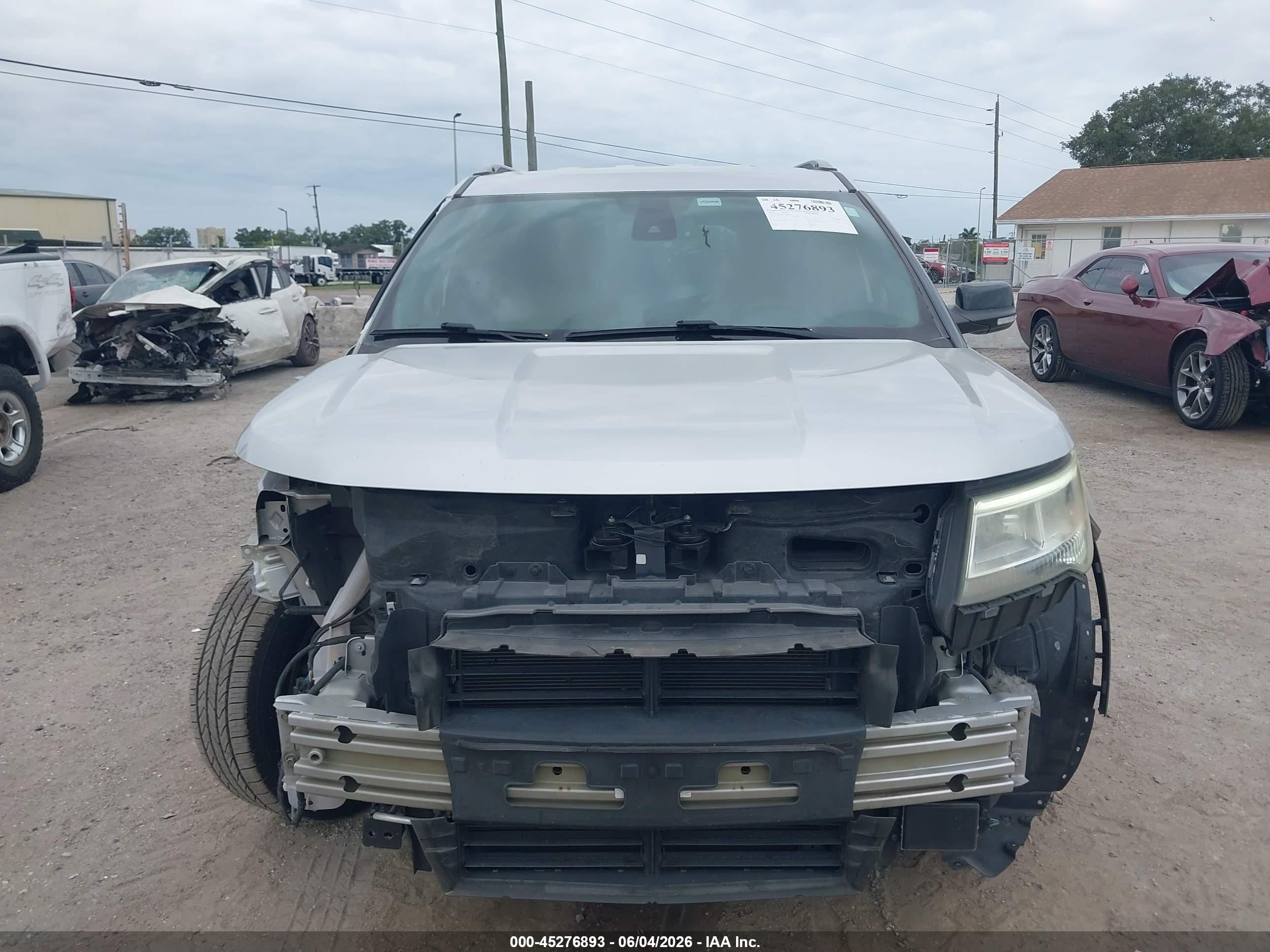2018 Ford Explorer Xlt Серебряный vin: 1FM5K7D85JGB39716
