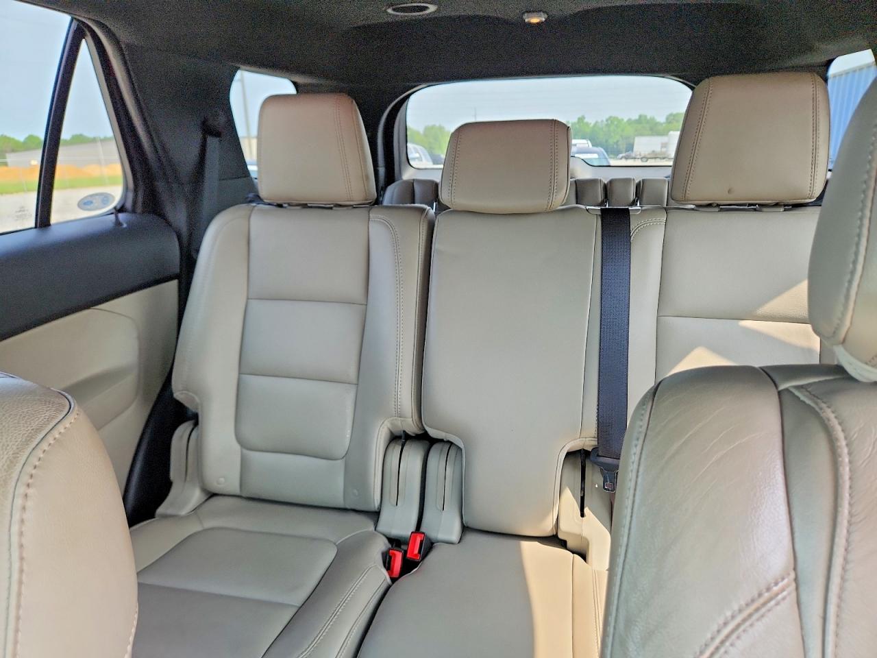 2013 Ford Explorer Xlt Red vin: 1FM5K7D86DGA16429