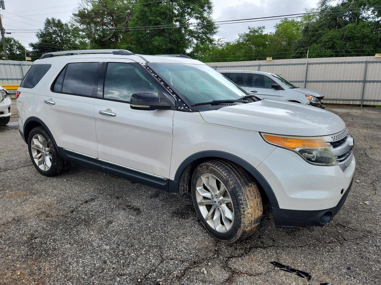 2013 Ford Explorer Xlt Белый vin: 1FM5K7D86DGA98582