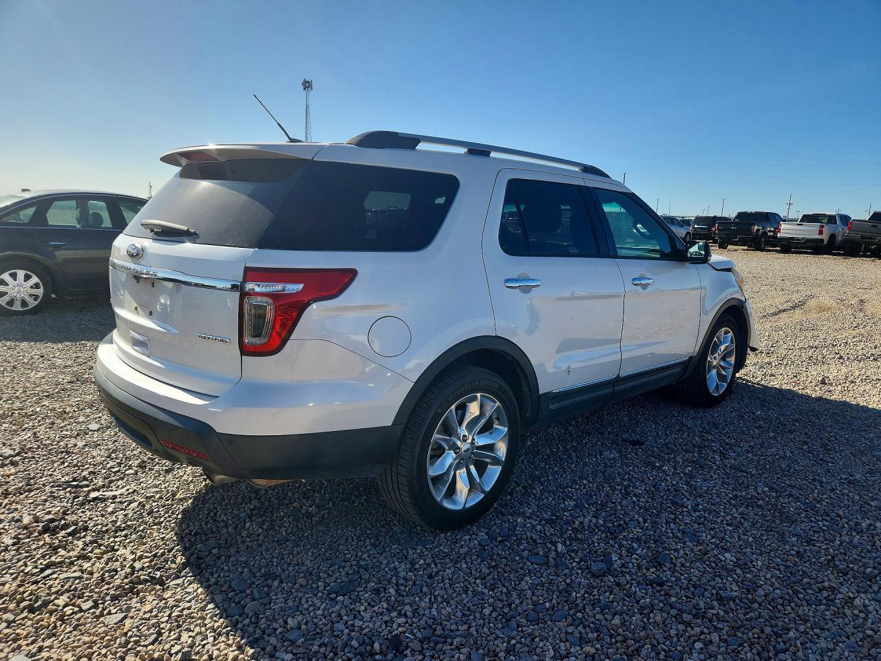 2013 Ford Explorer Xlt White vin: 1FM5K7D86DGC05565