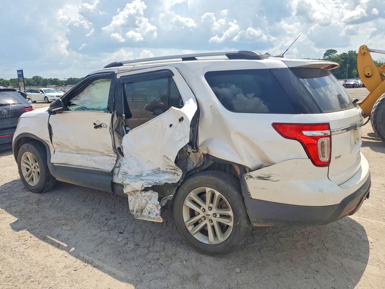 2013 Ford Explorer Xlt White vin: 1FM5K7D86DGC33043