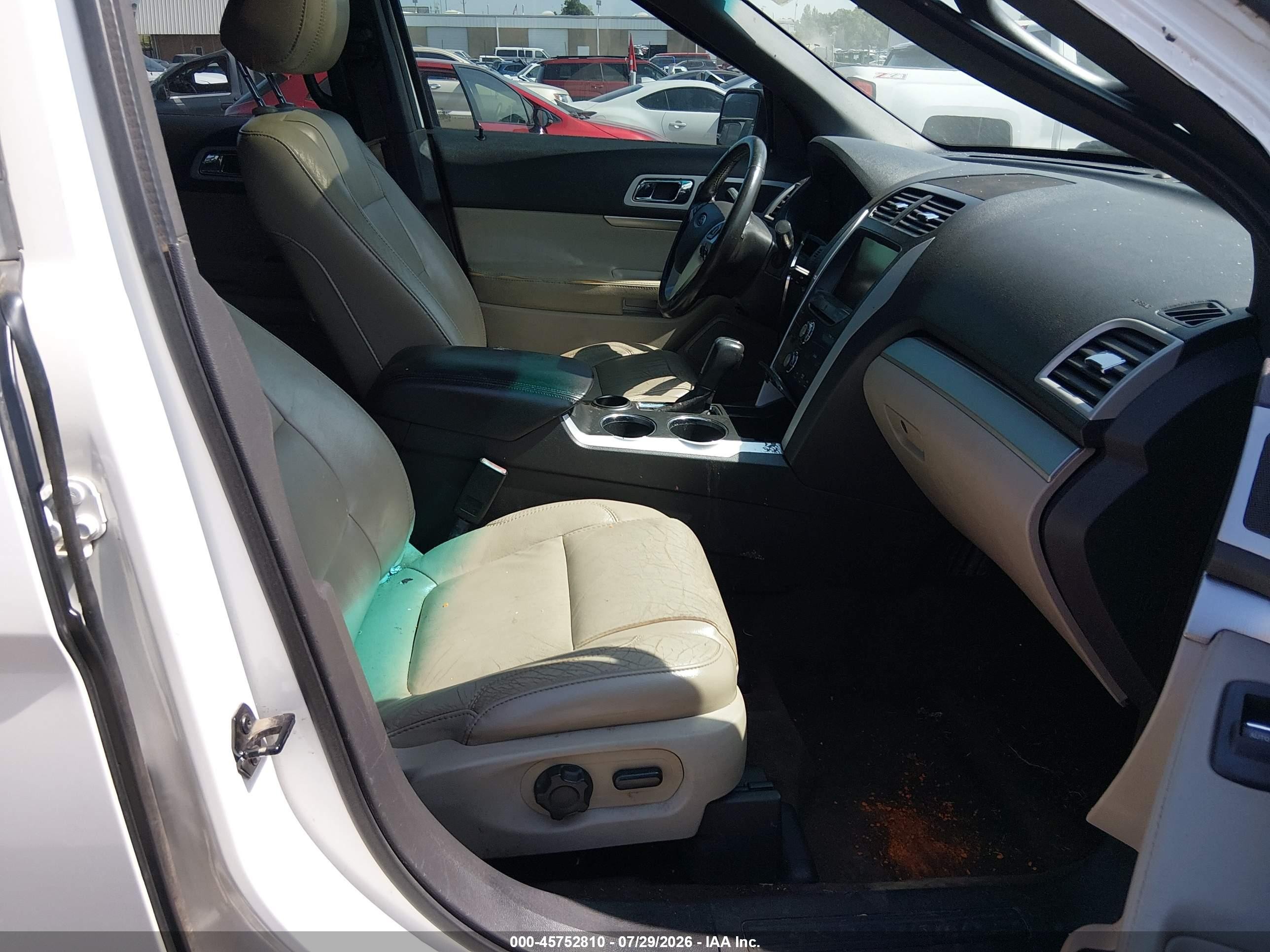 2013 Ford Explorer Xlt White vin: 1FM5K7D86DGC48531