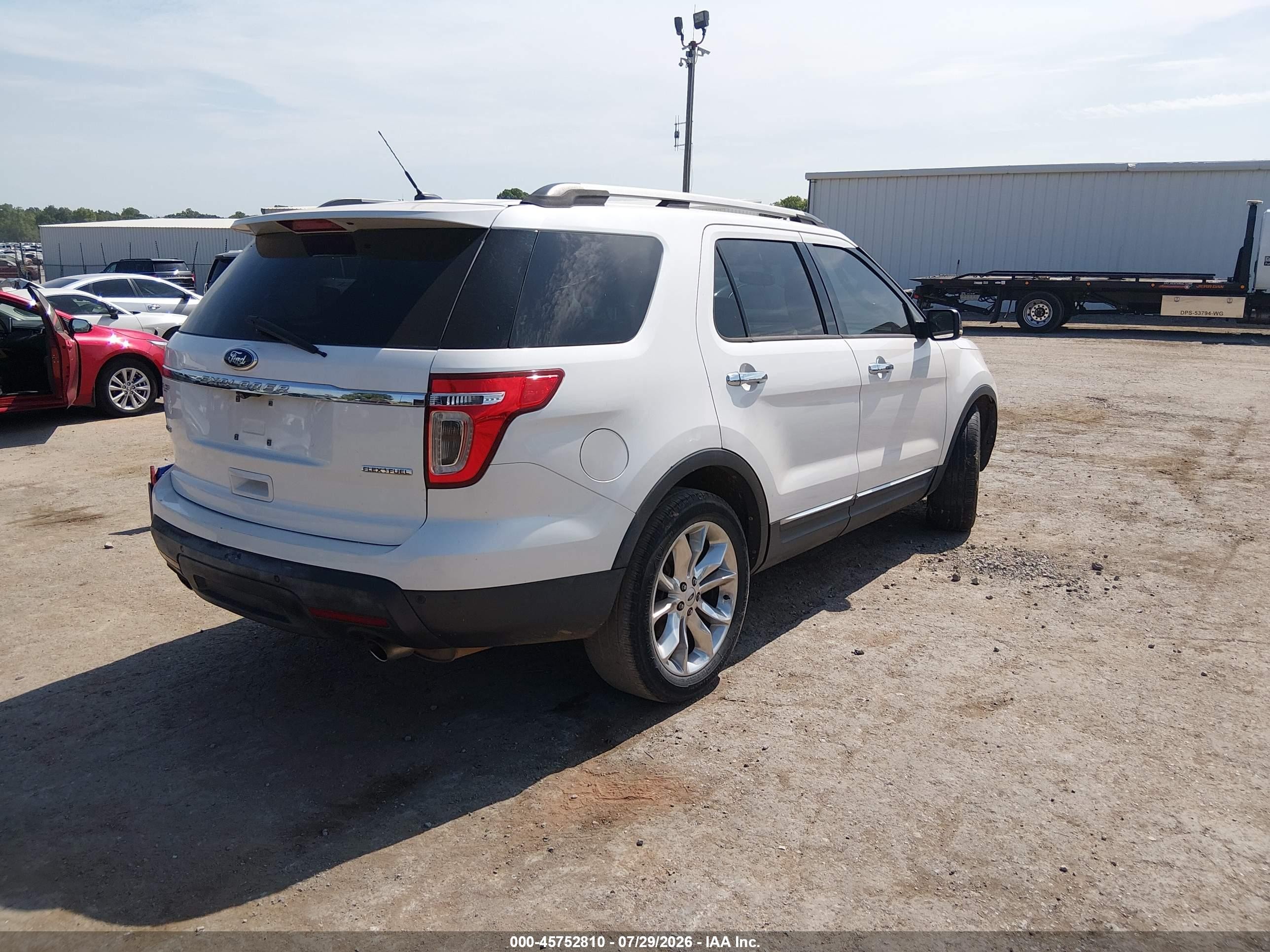 2013 Ford Explorer Xlt White vin: 1FM5K7D86DGC48531