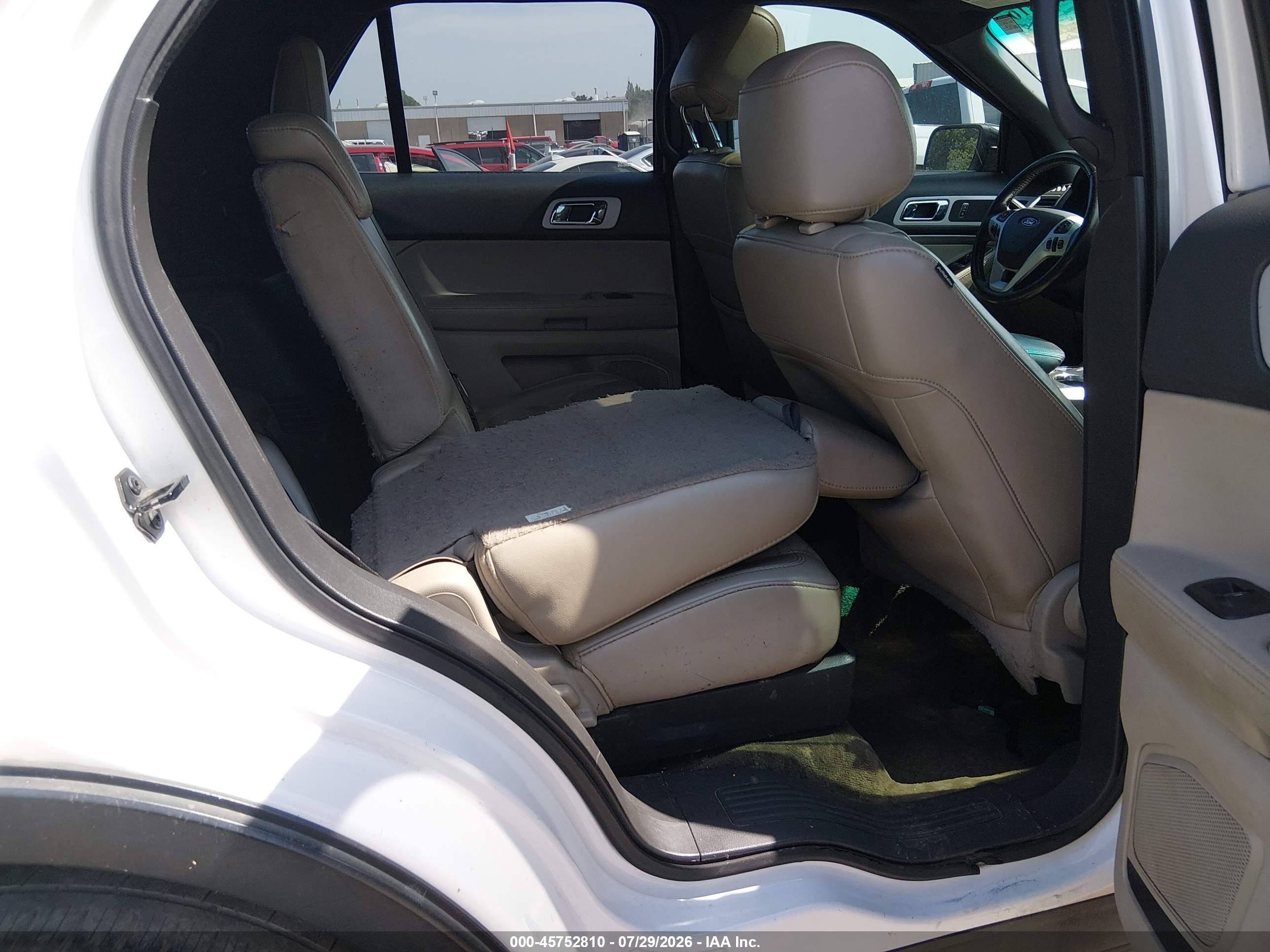 2013 Ford Explorer Xlt White vin: 1FM5K7D86DGC48531