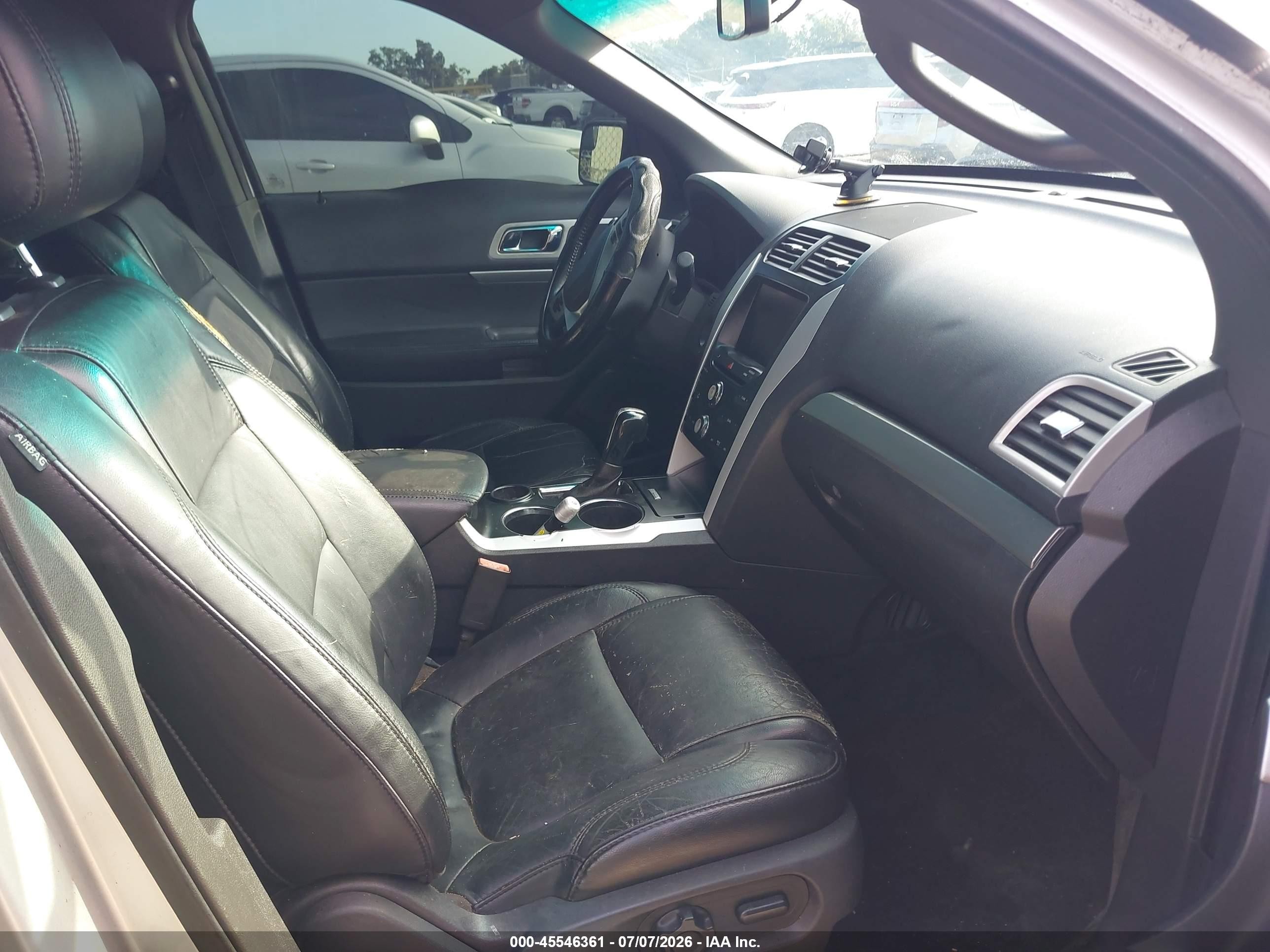 2013 Ford Explorer Xlt Silver vin: 1FM5K7D86DGC77804