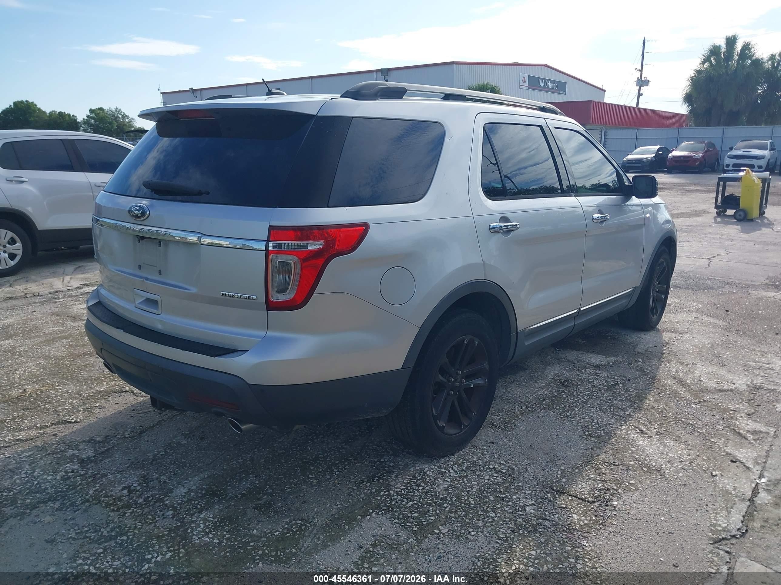 2013 Ford Explorer Xlt Silver vin: 1FM5K7D86DGC77804