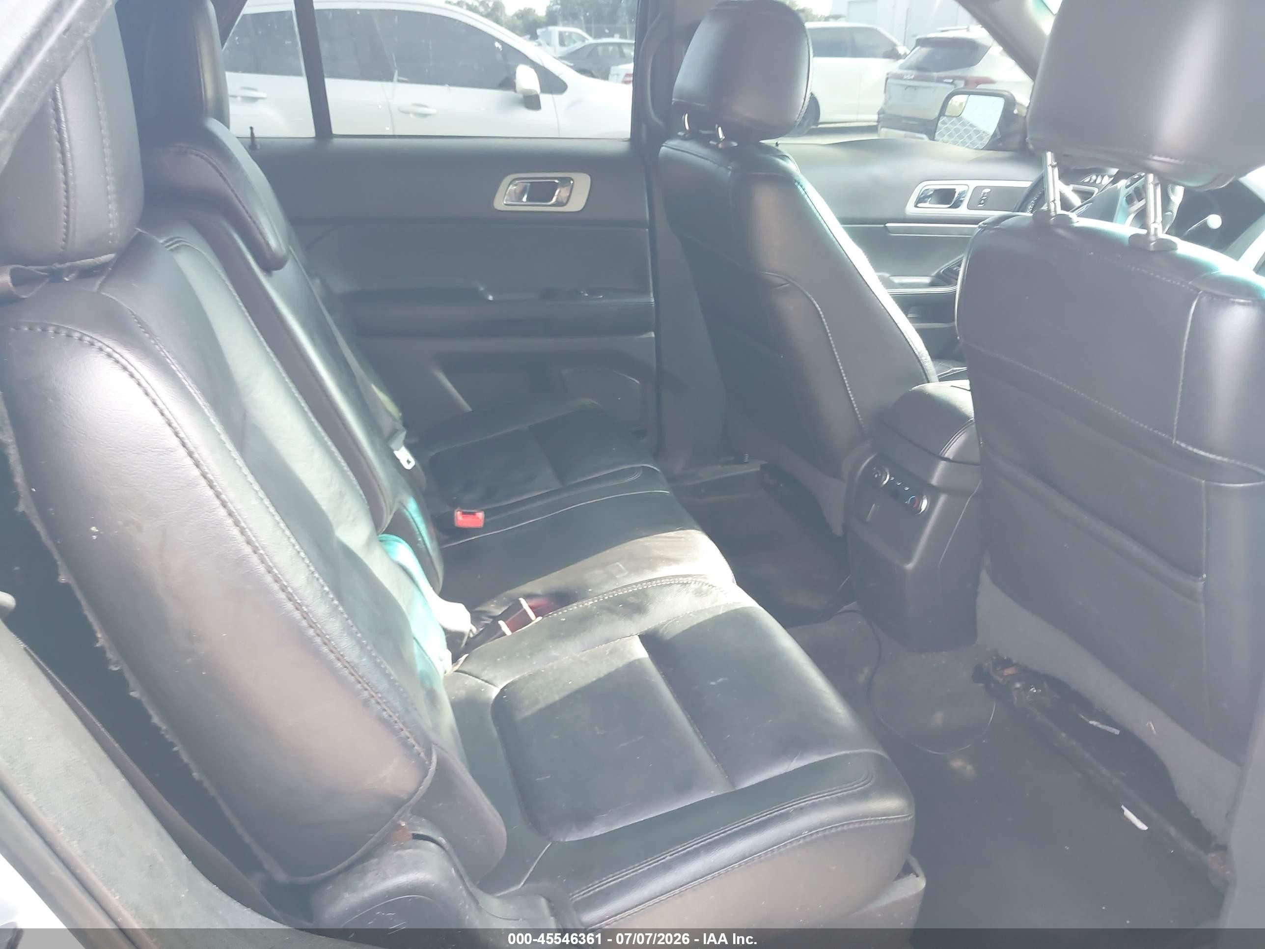 2013 Ford Explorer Xlt Silver vin: 1FM5K7D86DGC77804