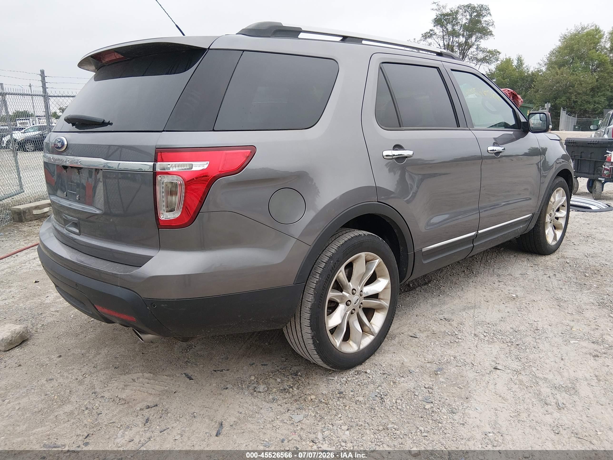 2014 Ford Explorer Xlt Серый vin: 1FM5K7D86EGA31790