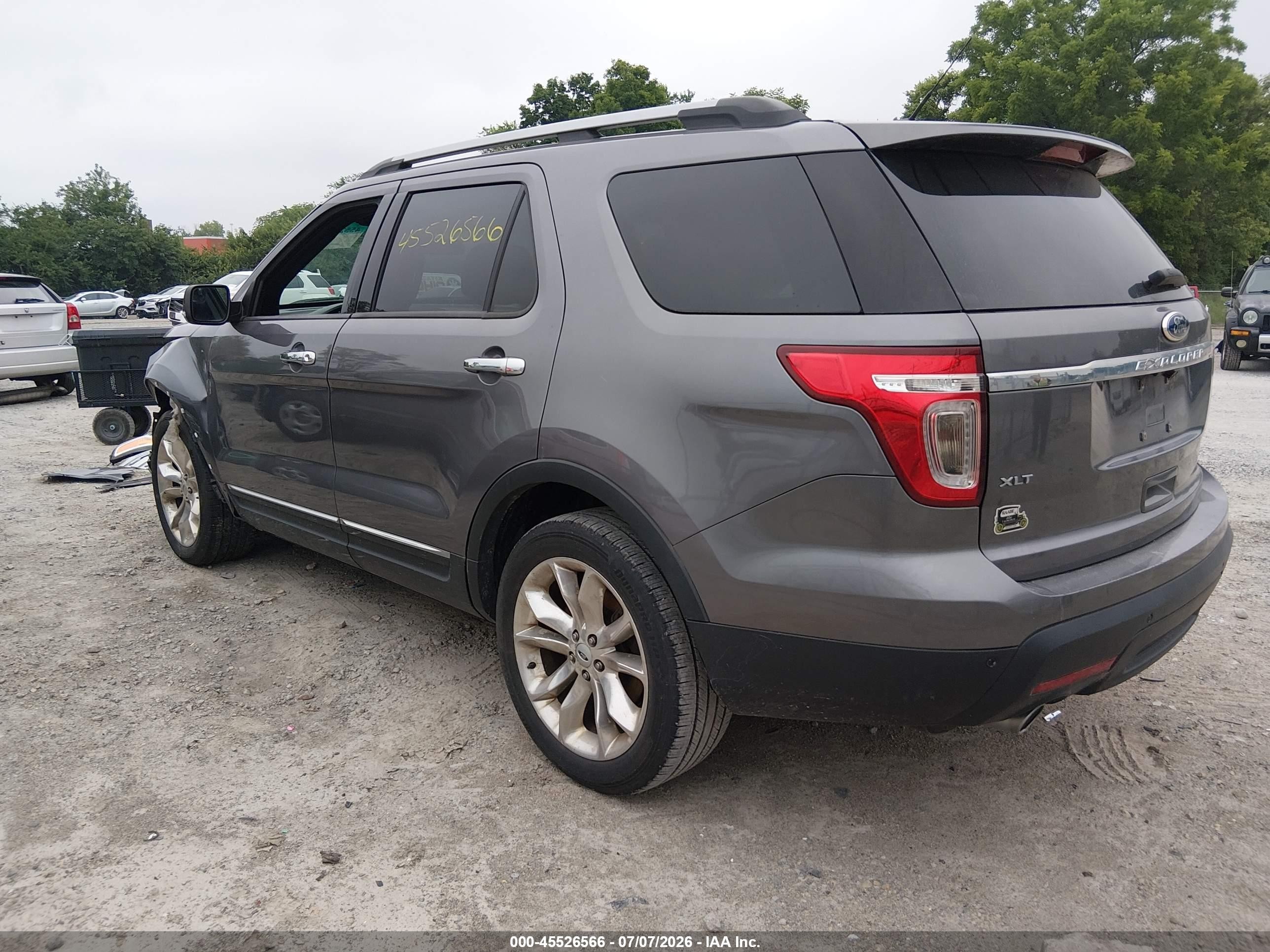 2014 Ford Explorer Xlt Серый vin: 1FM5K7D86EGA31790