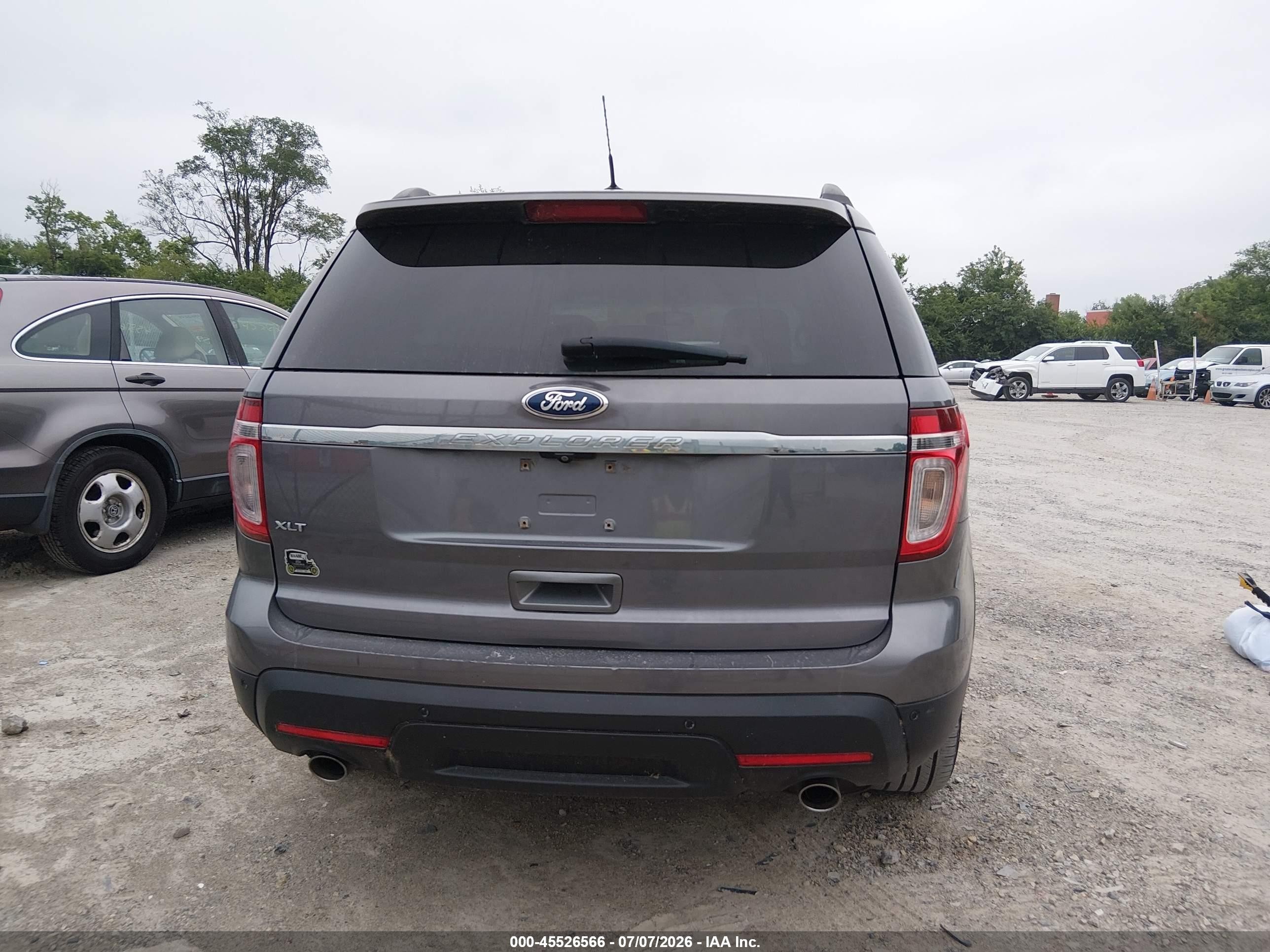 2014 Ford Explorer Xlt Серый vin: 1FM5K7D86EGA31790