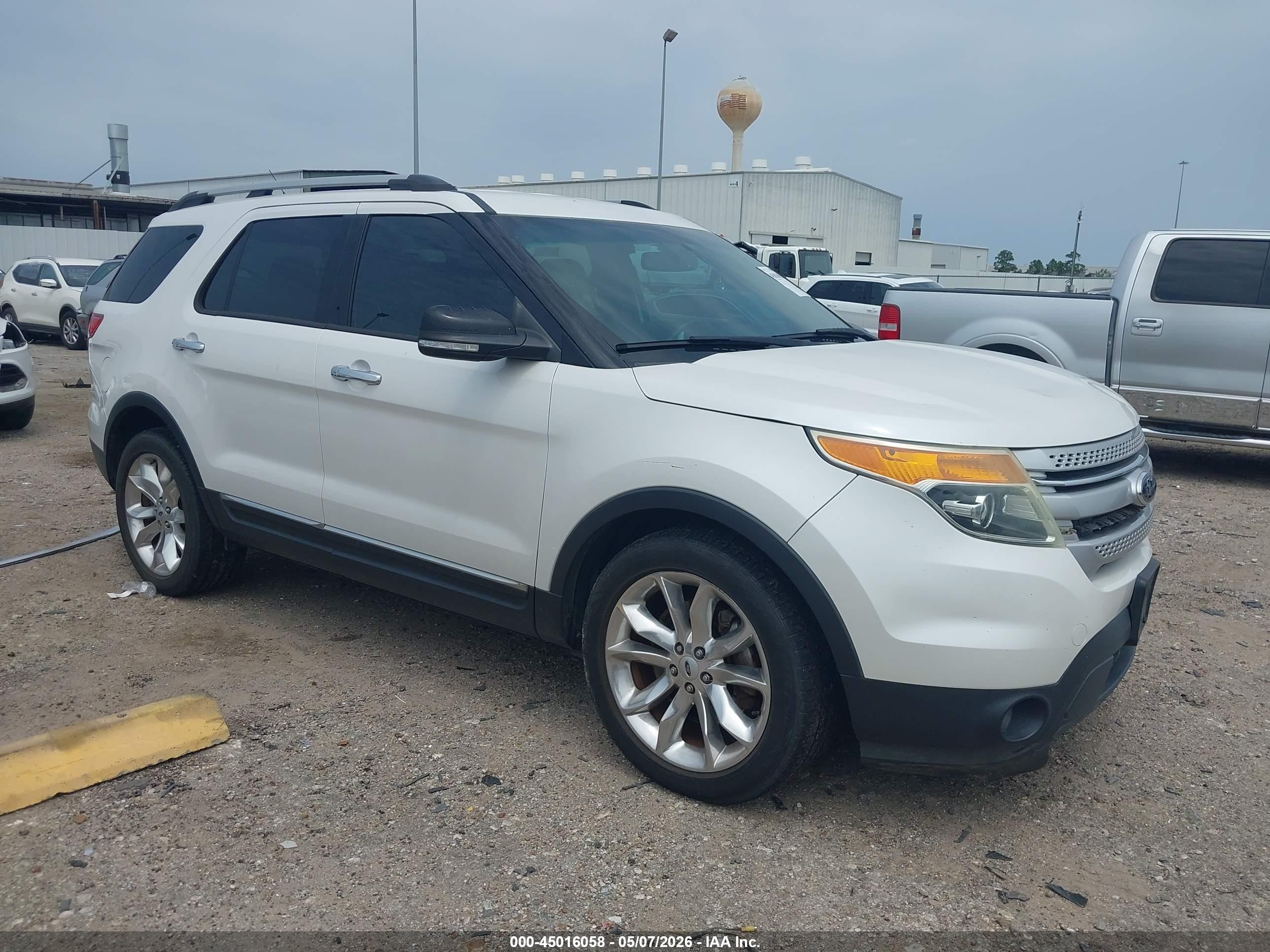2014 Ford Explorer Xlt White vin: 1FM5K7D86EGC57196